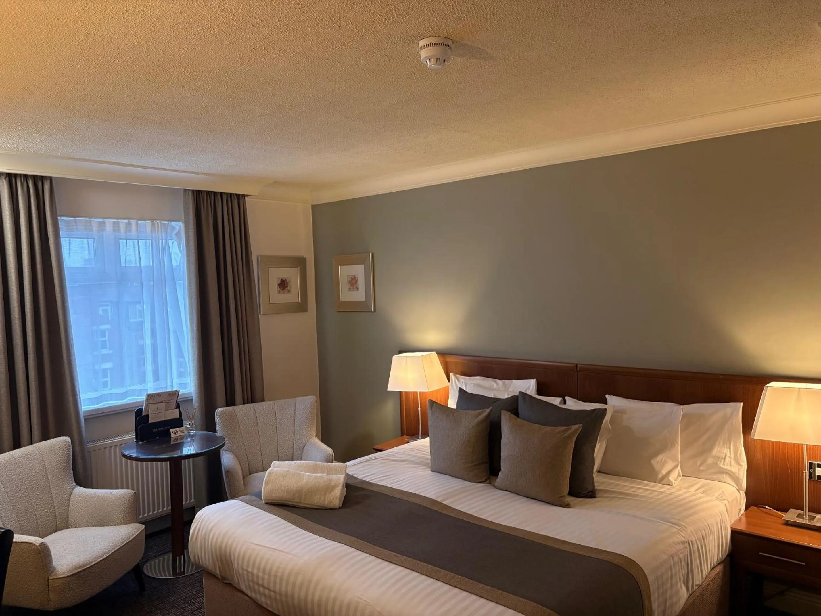 Bed in Caledonian Hotel