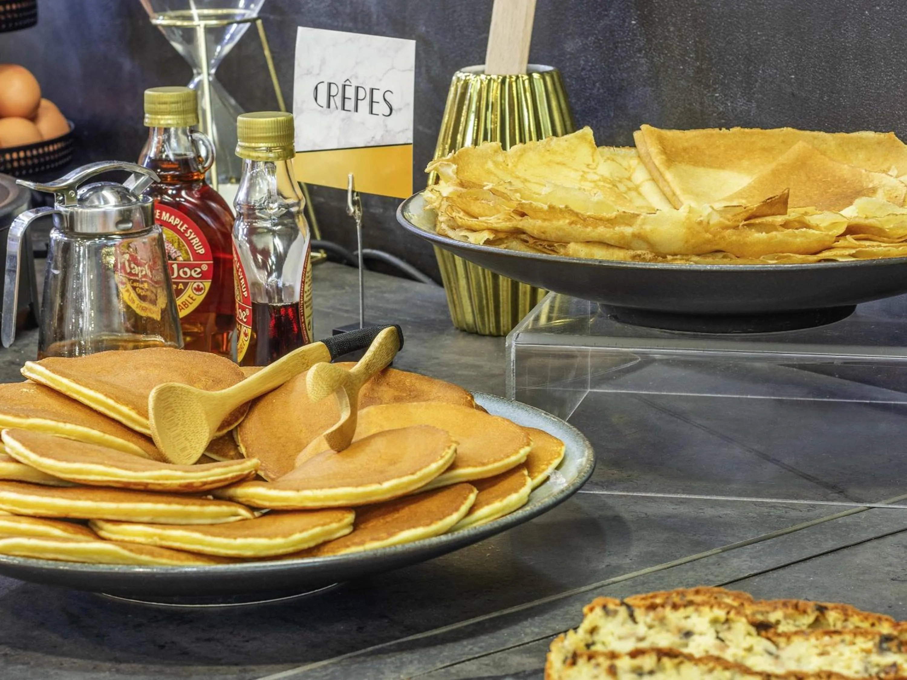 Breakfast in Mercure Nottingham City Centre Hotel