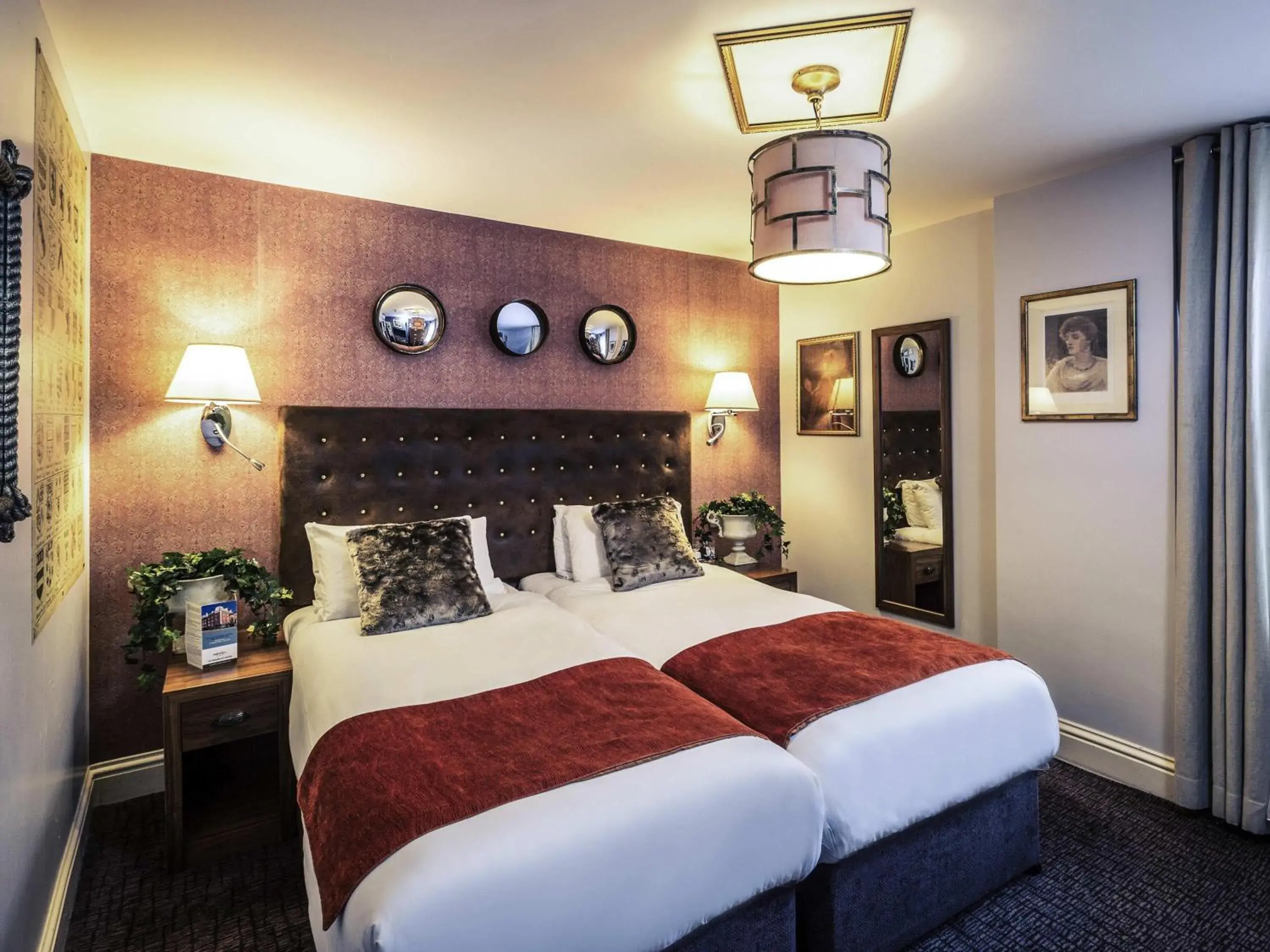 Standard Twin Room in Mercure Nottingham City Centre Hotel Standard Twin Room in Mercure Nottingham City Centre Hotel