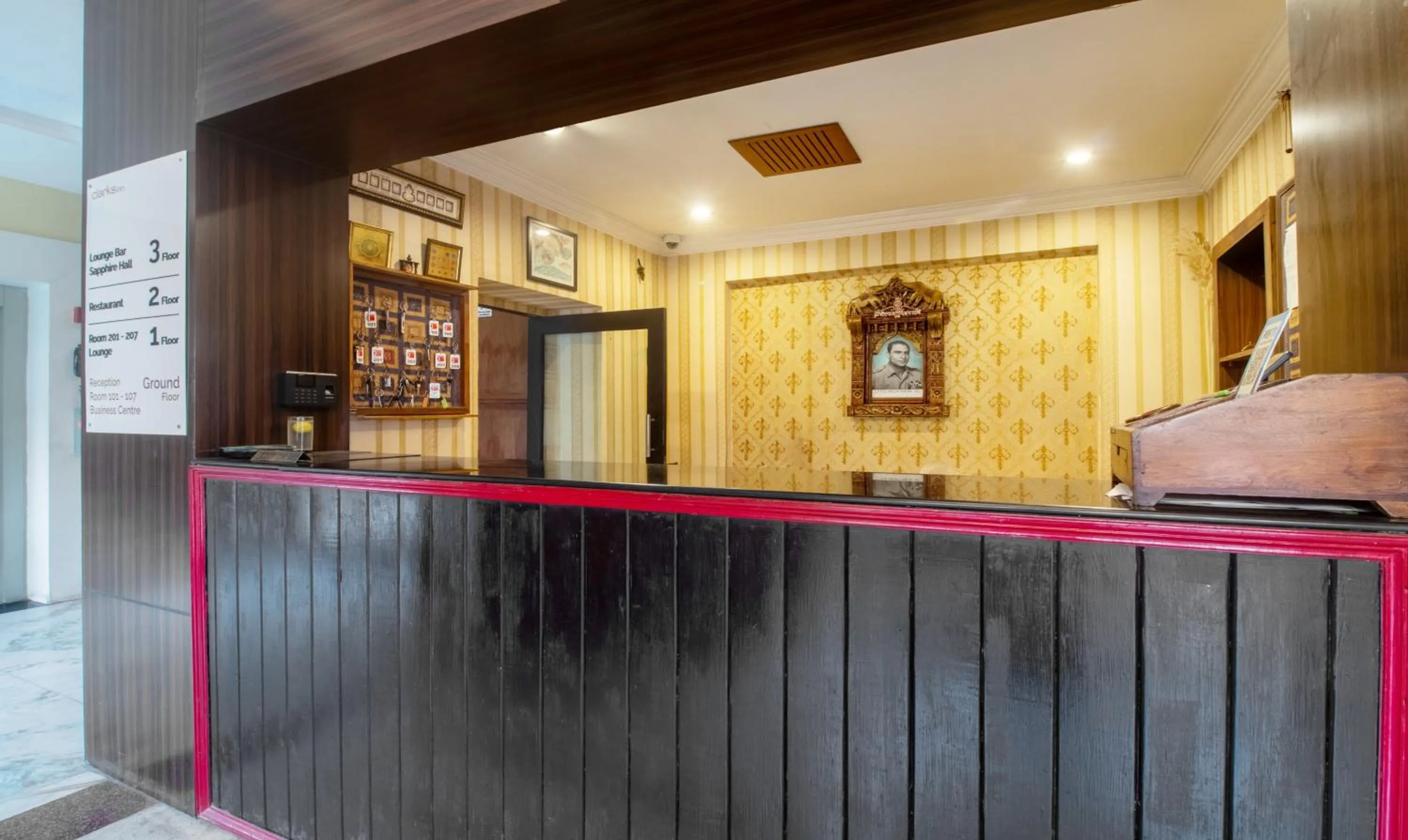 Lobby or reception in Treebo Megh Niwas, 2 Km From Umaid Bhawan Palace