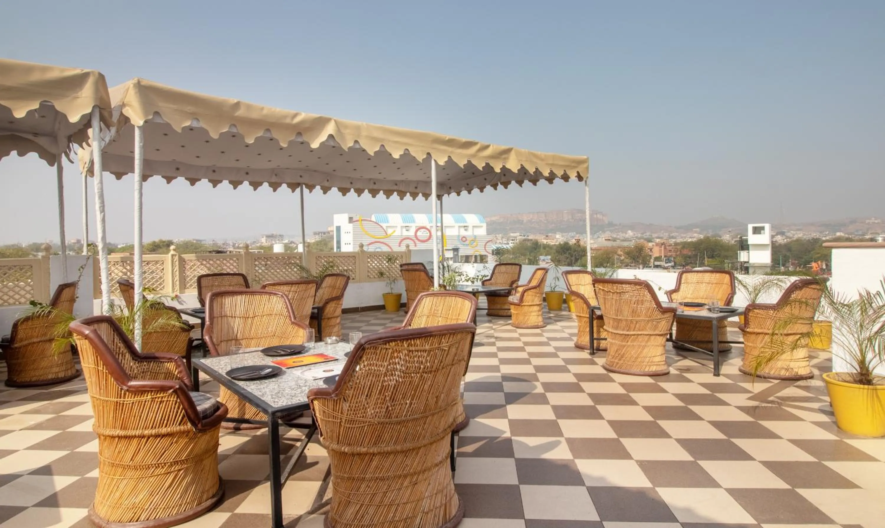 Restaurant/places to eat in Treebo Megh Niwas, 2 Km From Umaid Bhawan Palace