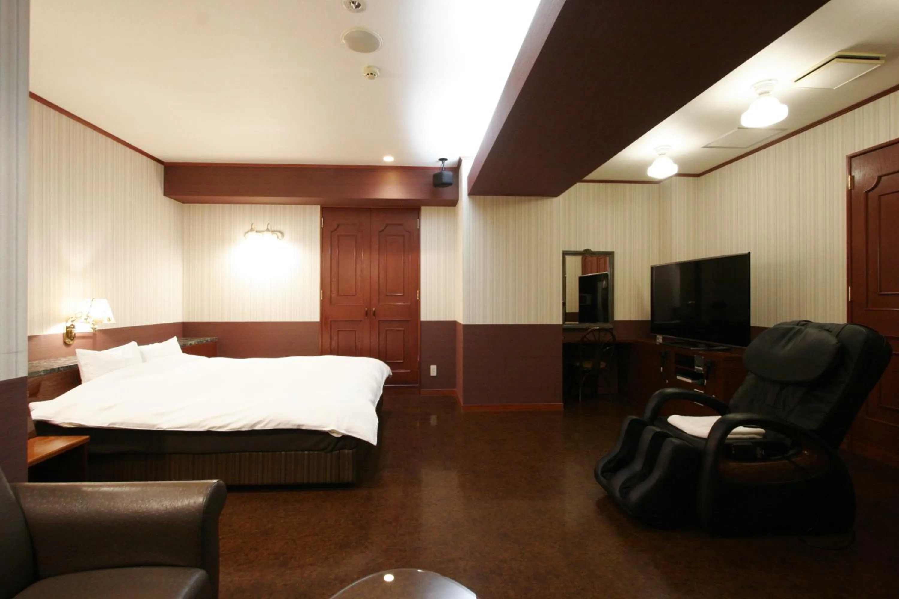 Photo of the whole room, Bed in Hotel NOA (Adult Only)
