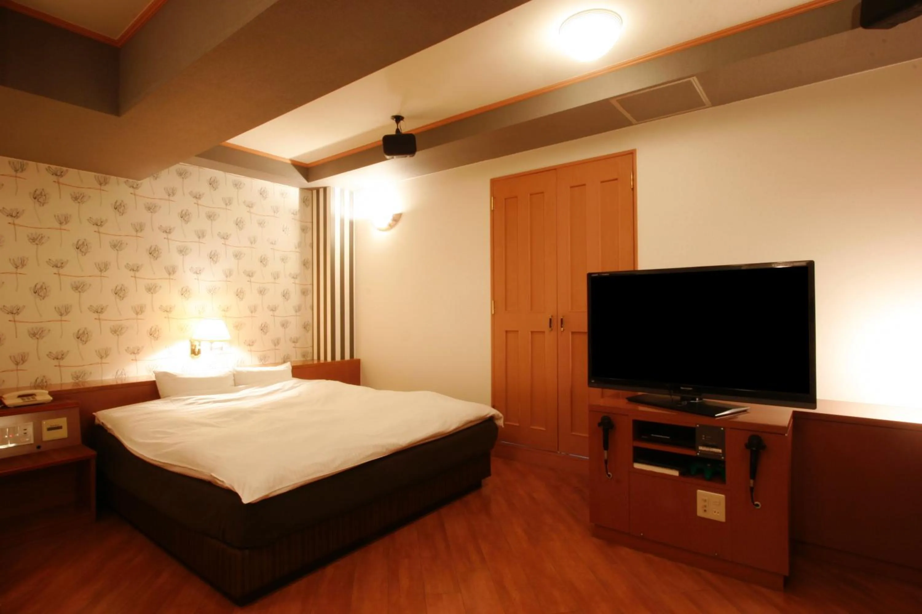 Photo of the whole room, Bed in Hotel NOA (Adult Only)