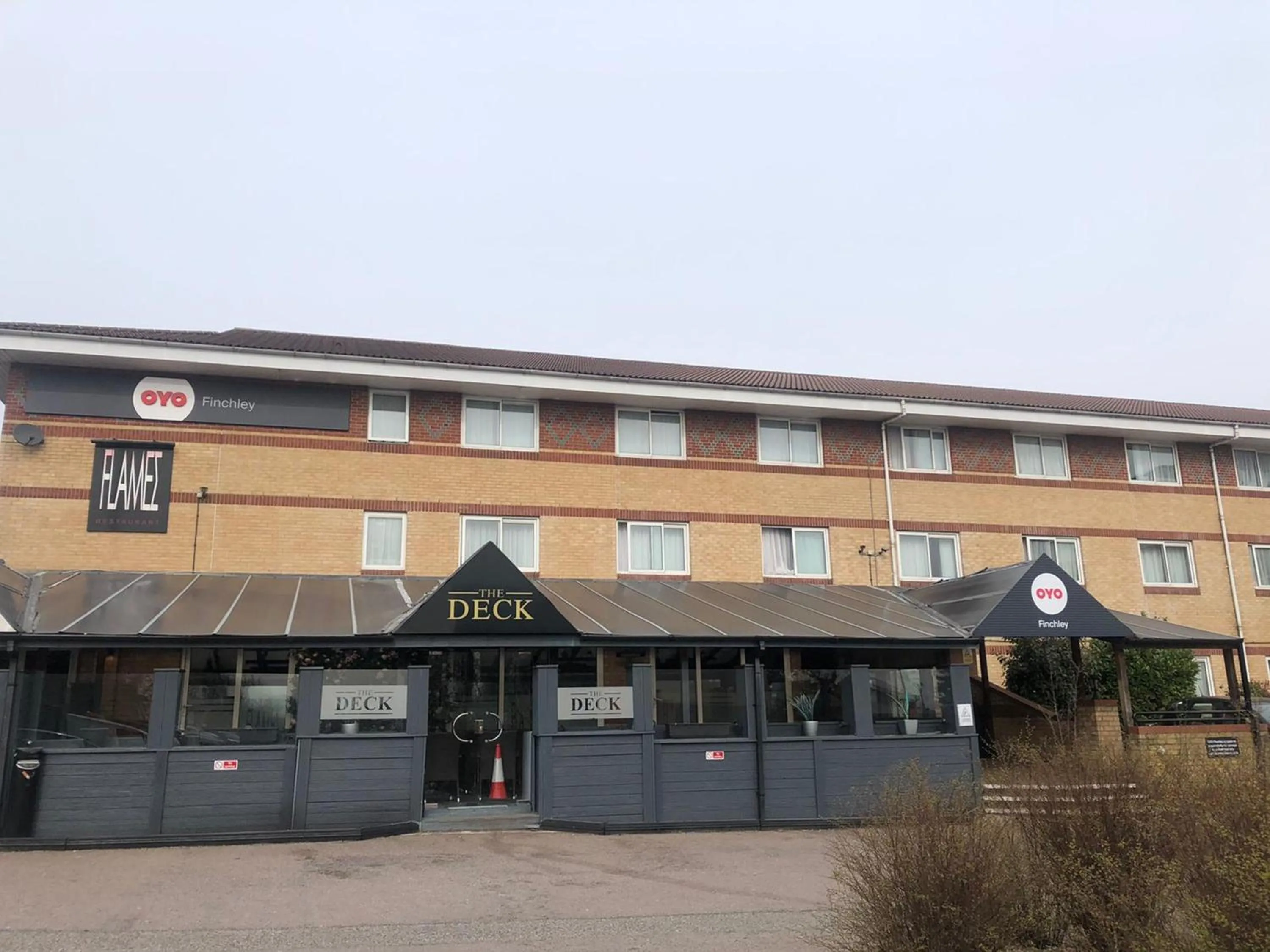 Property building in OYO Flagship London Finchley