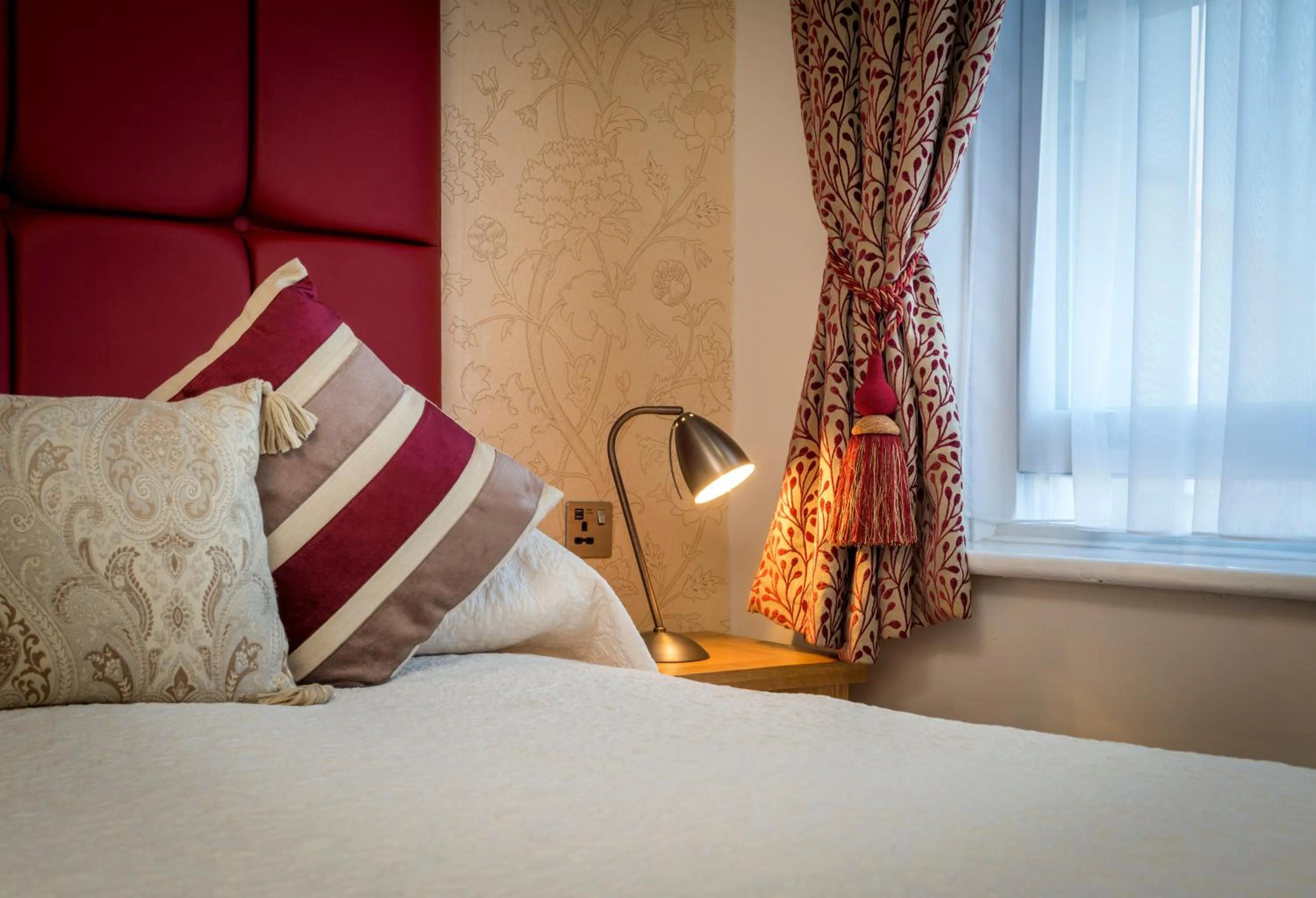 Photo of the whole room, Bed in Langham Hotel Eastbourne