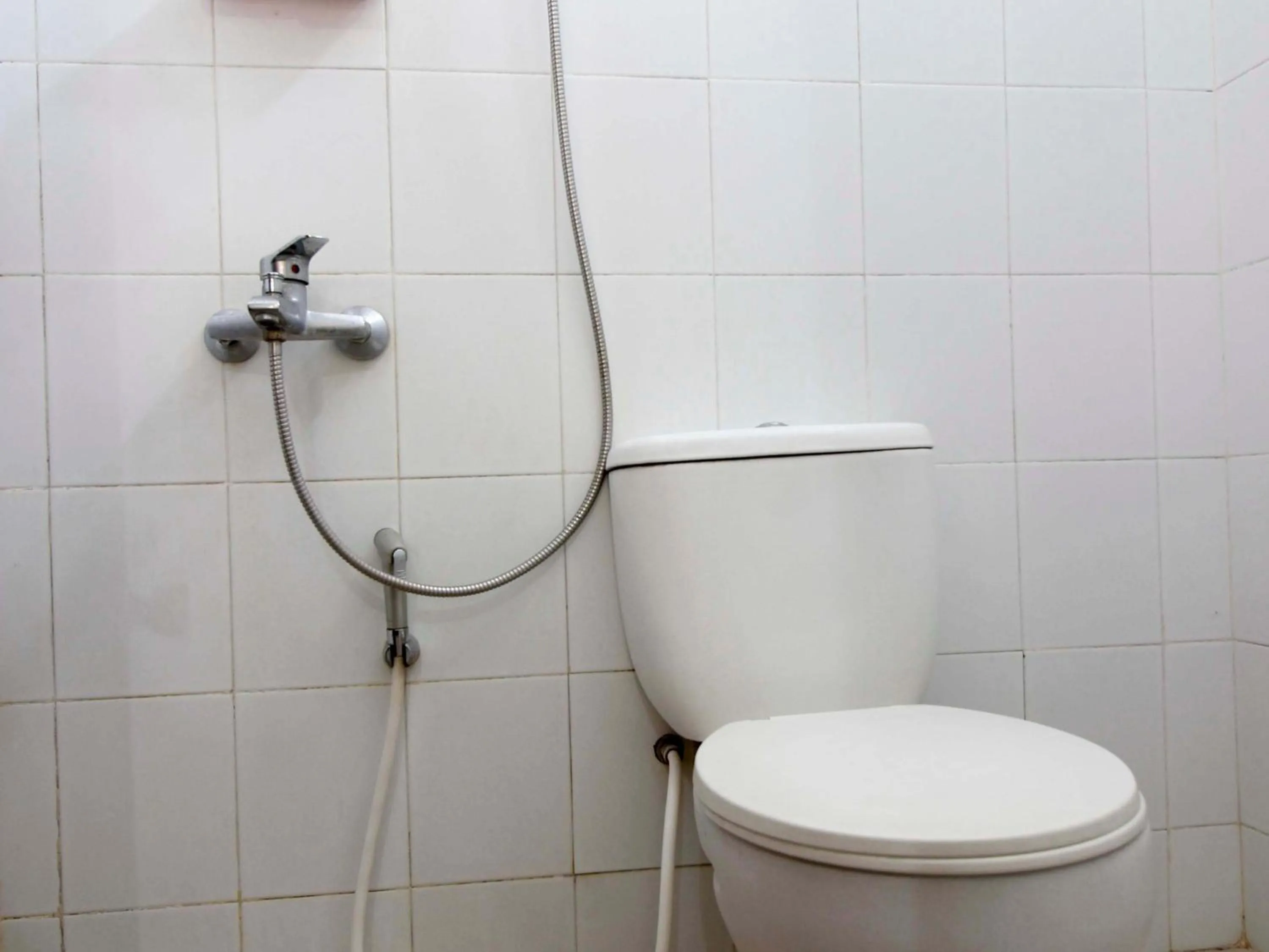 Bathroom in RedDoorz @ Seturan Raya