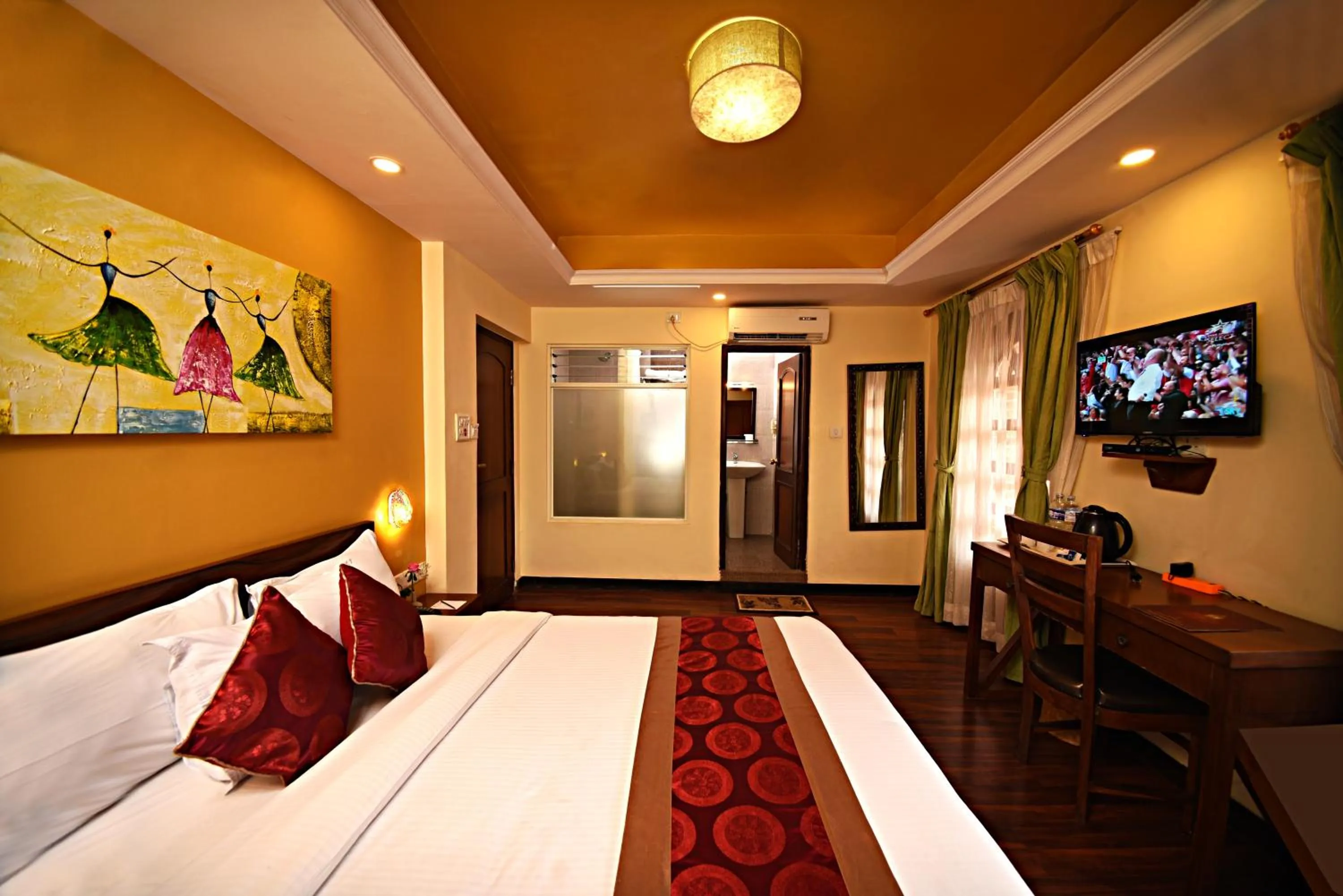 TV and multimedia, Bed in DOM Himalaya Hotel