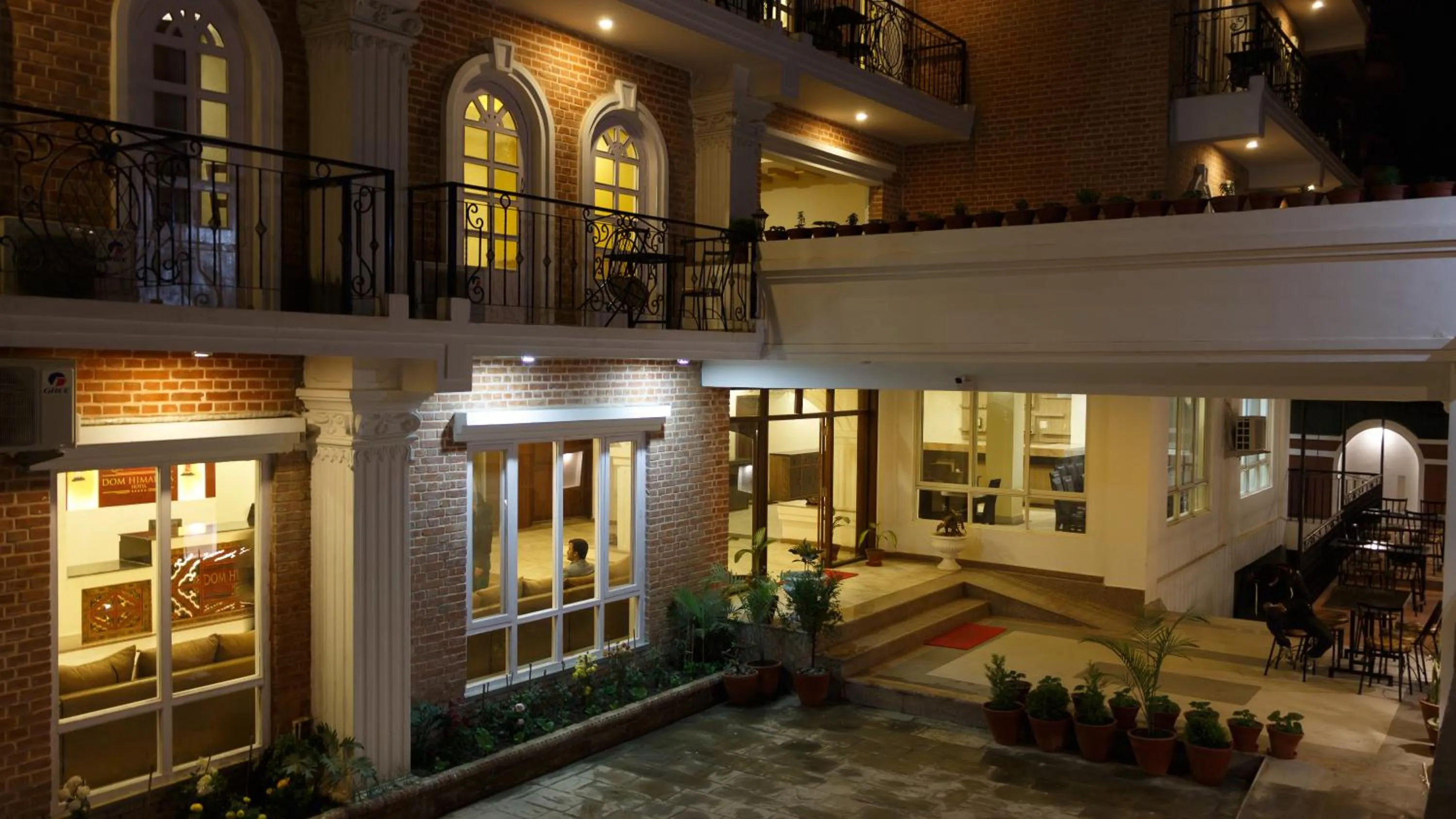 Facade/entrance in DOM Himalaya Hotel