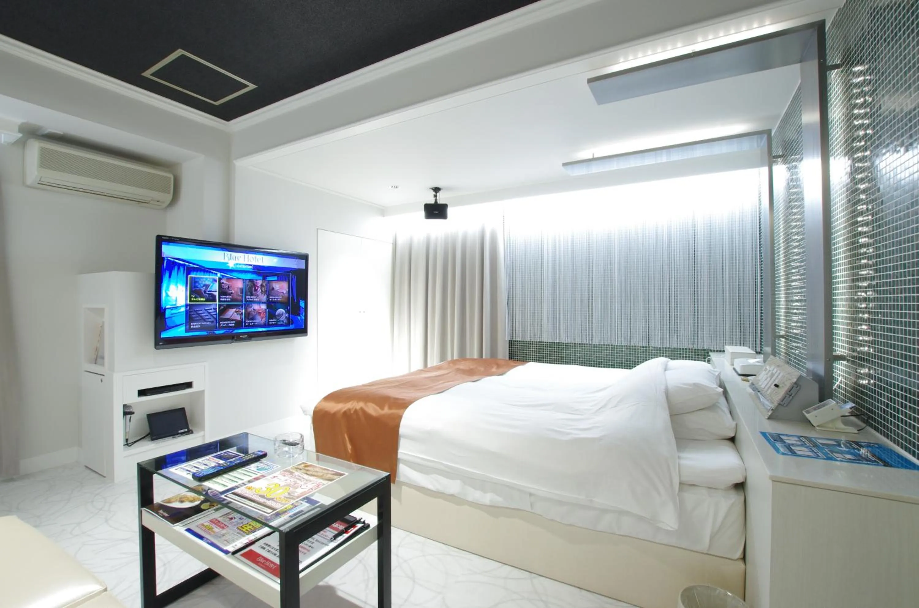 Photo of the whole room, Bed in BlueHotel sju(:)pri:m (Adult Only)