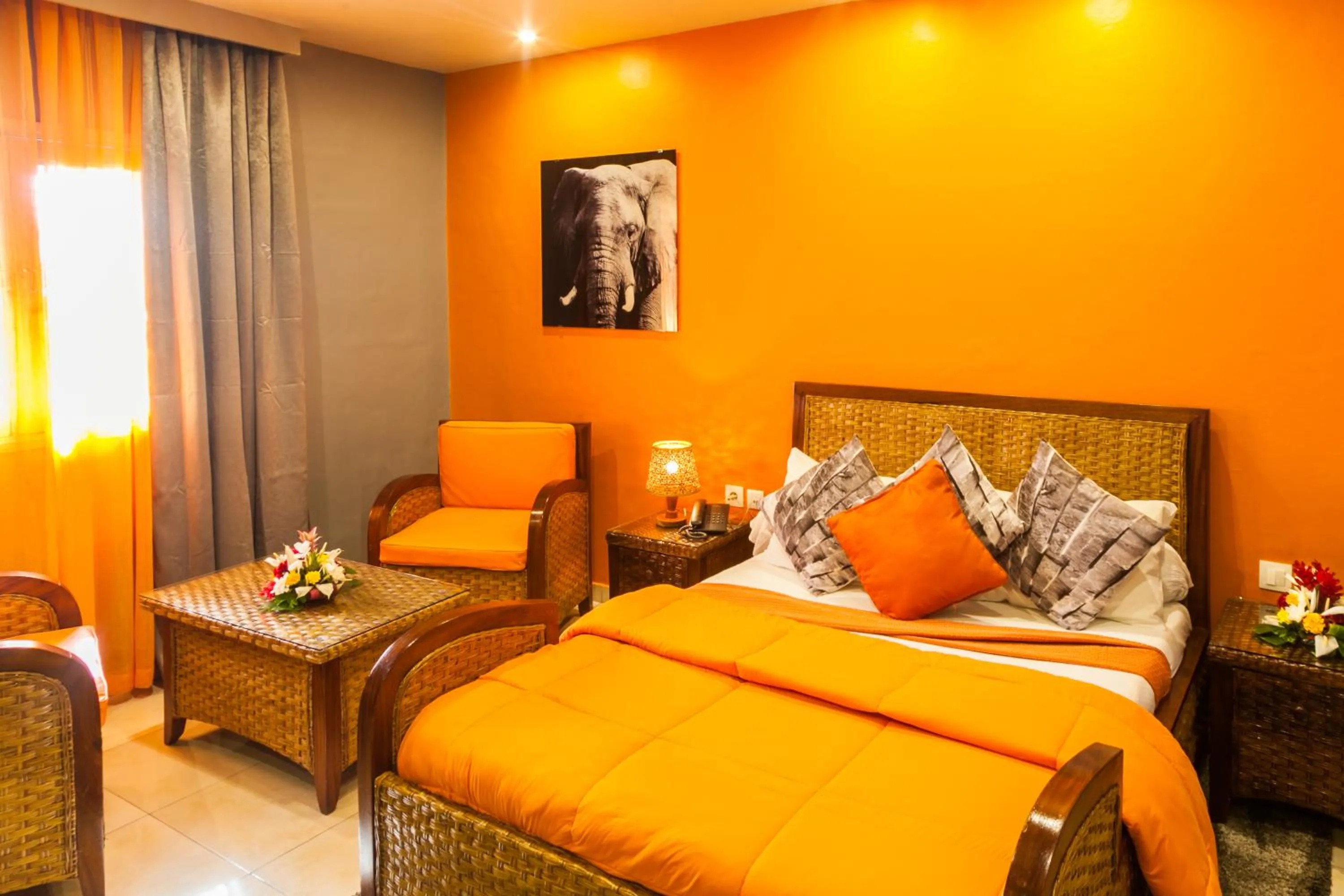 Photo of the whole room, Bed in Le Wafou