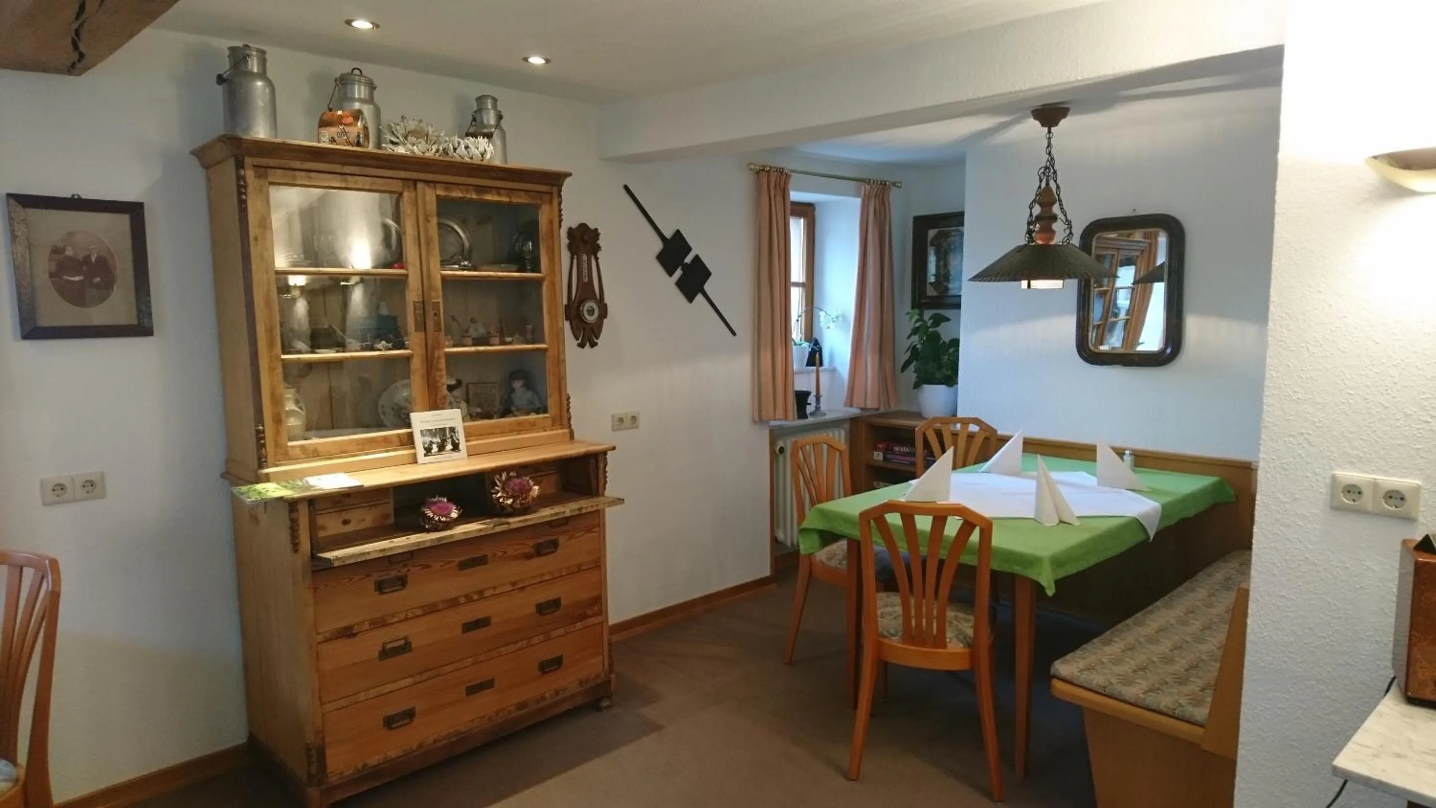 Dining area in Pension Landhaus Fischer