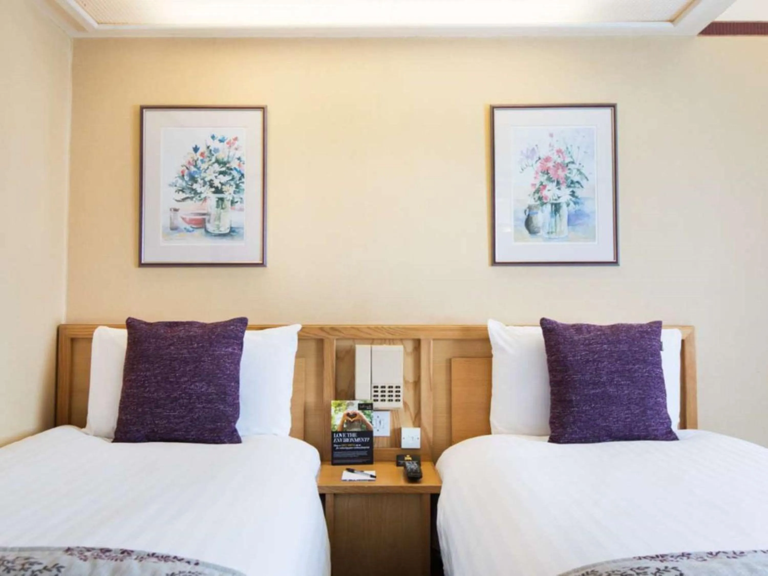 Photo of the whole room in Derby Station Hotel, Sure Hotel Collection by Best Western