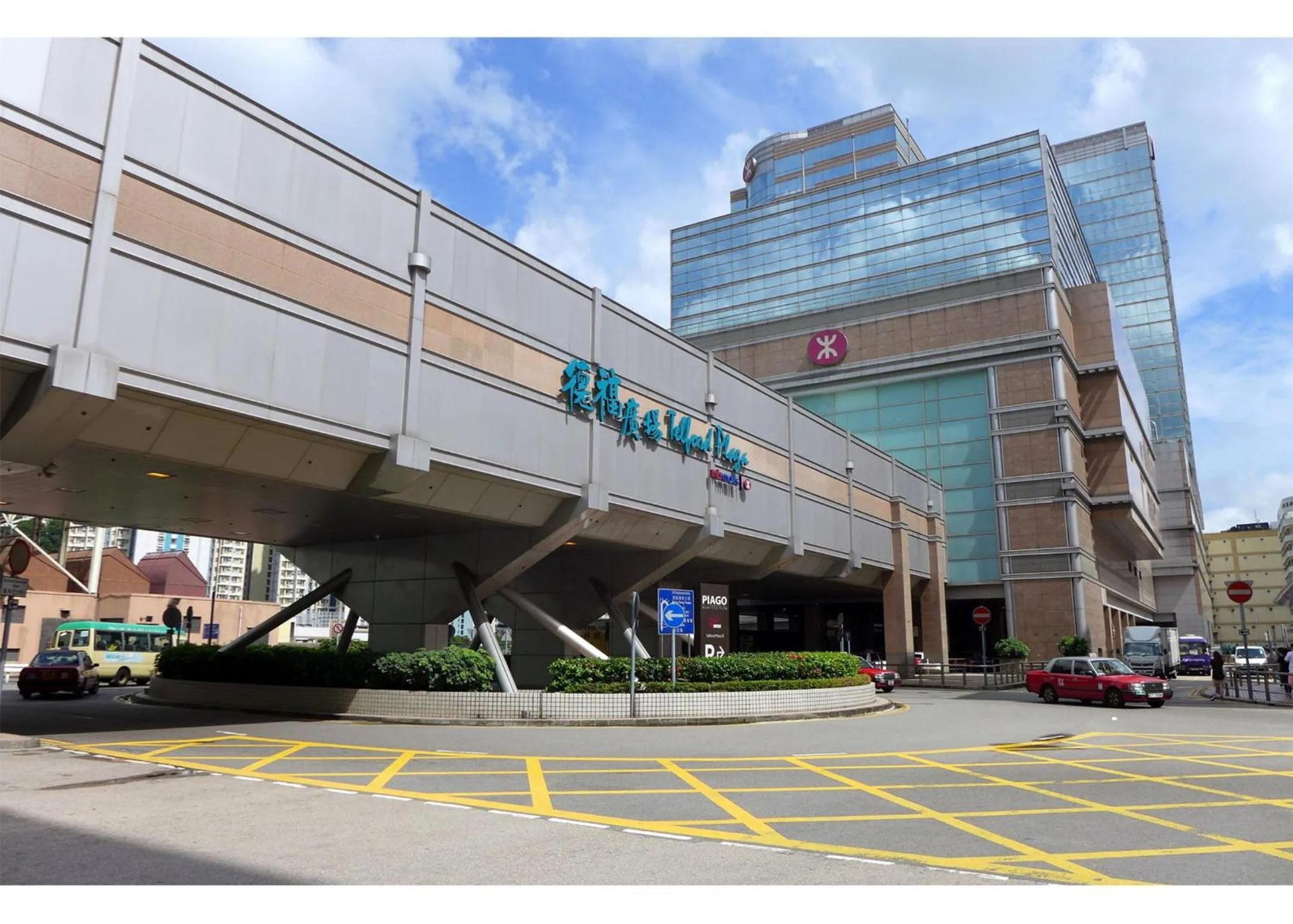 Location in Camlux Hotel