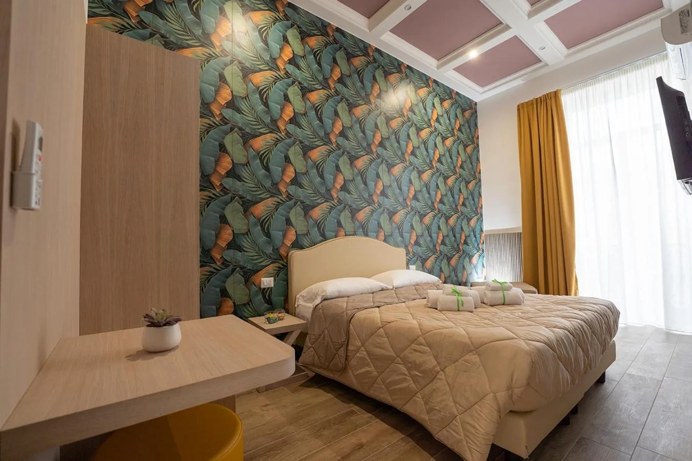 Photo of the whole room, Bed in PC Boutique H Napoli Centro, by ClaPa Group