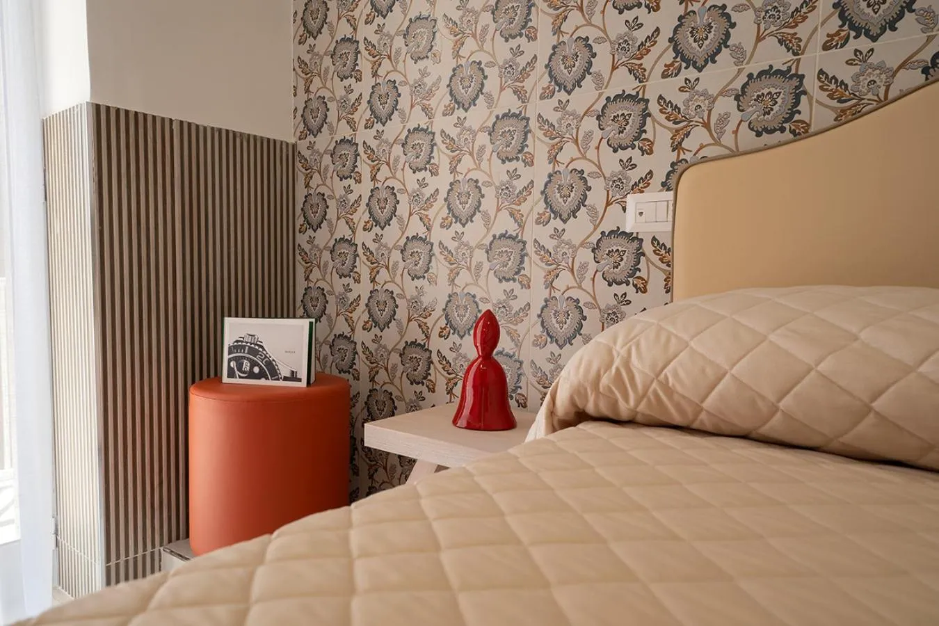 Bed in PC Boutique H Napoli Centro, by ClaPa Group