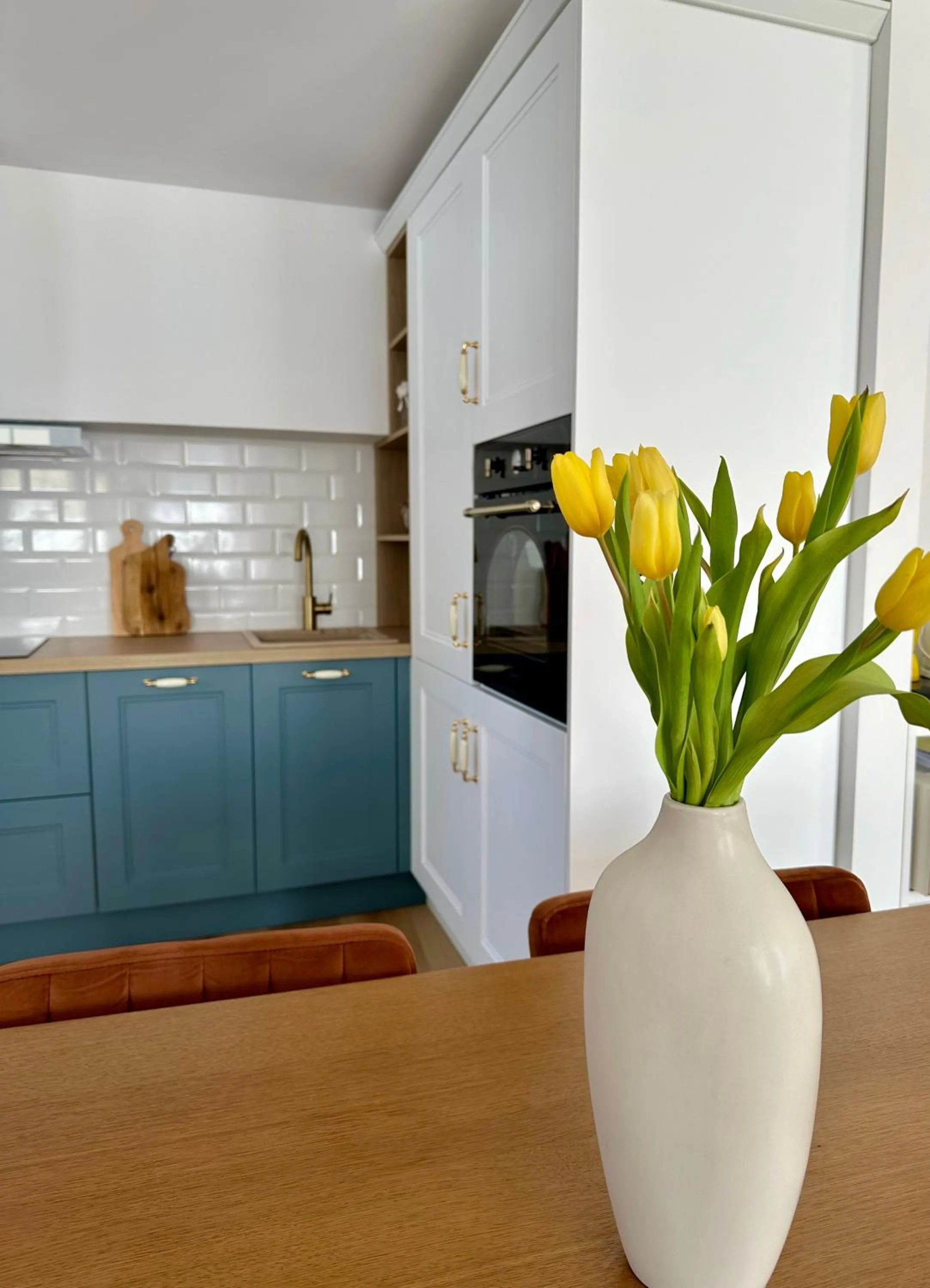 Kitchen or kitchenette in Hisa Rejmr with private parking