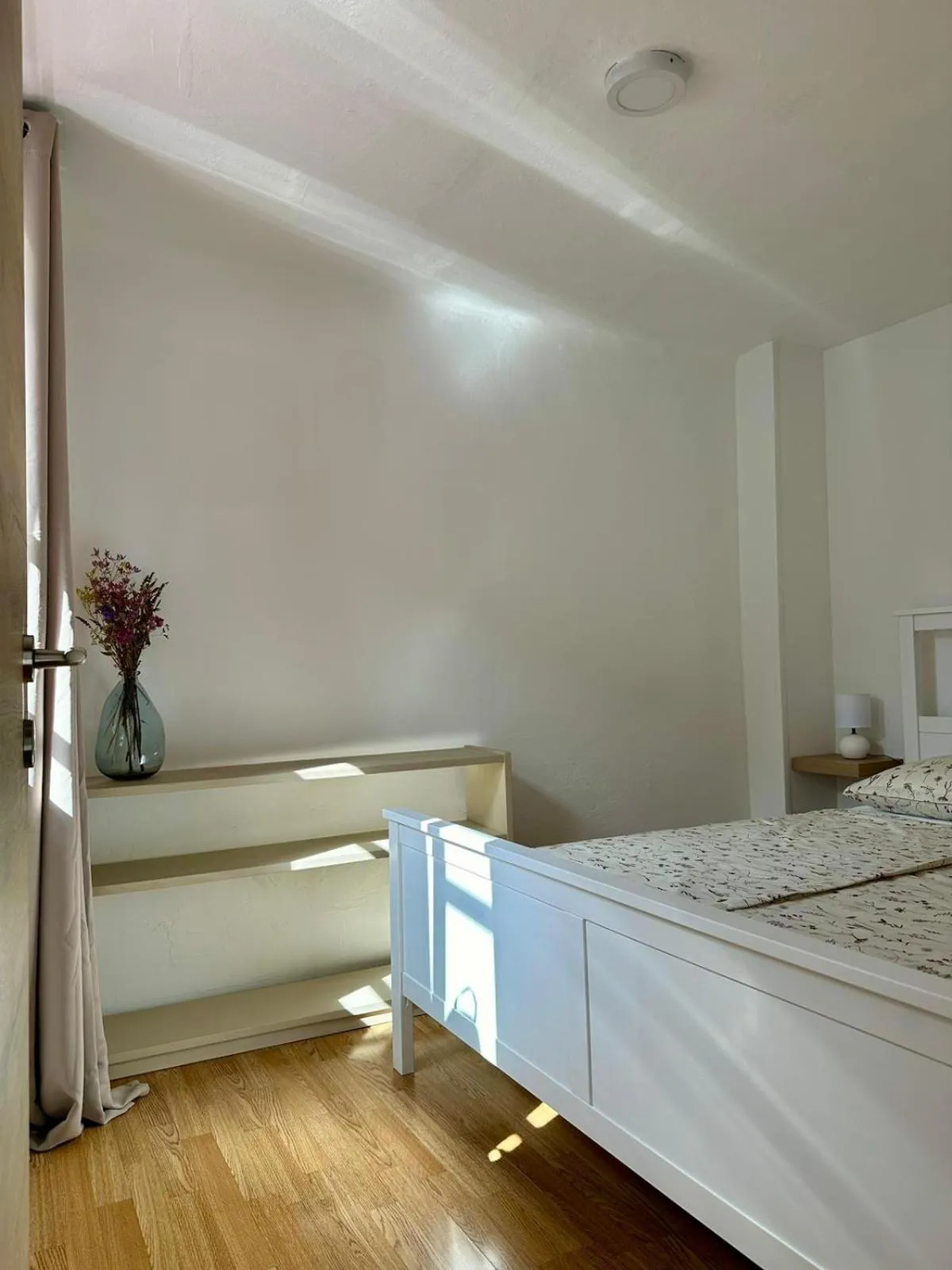 Bedroom, Bed in Hisa Rejmr with private parking