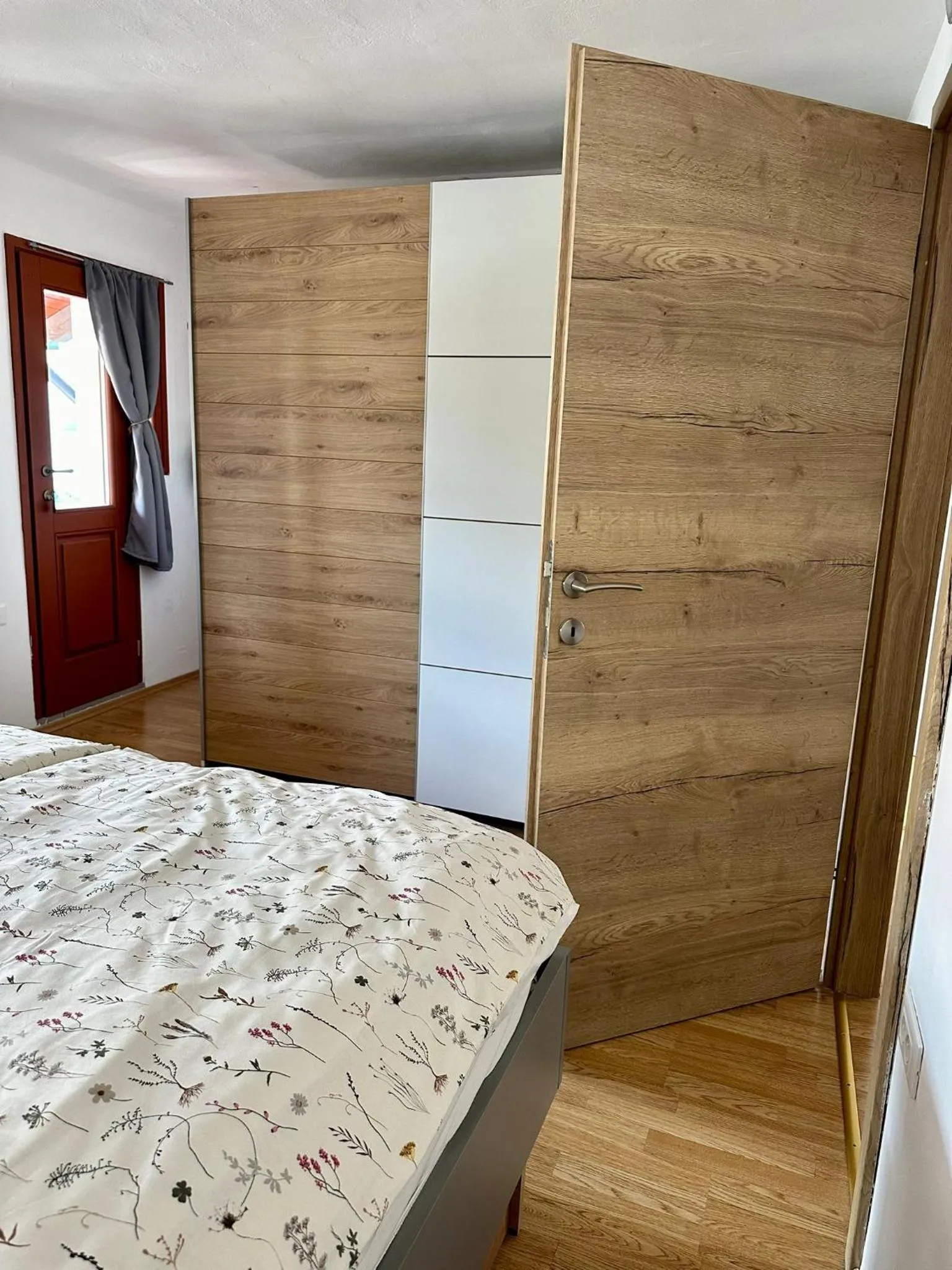 Bedroom, Bed in Hisa Rejmr with private parking