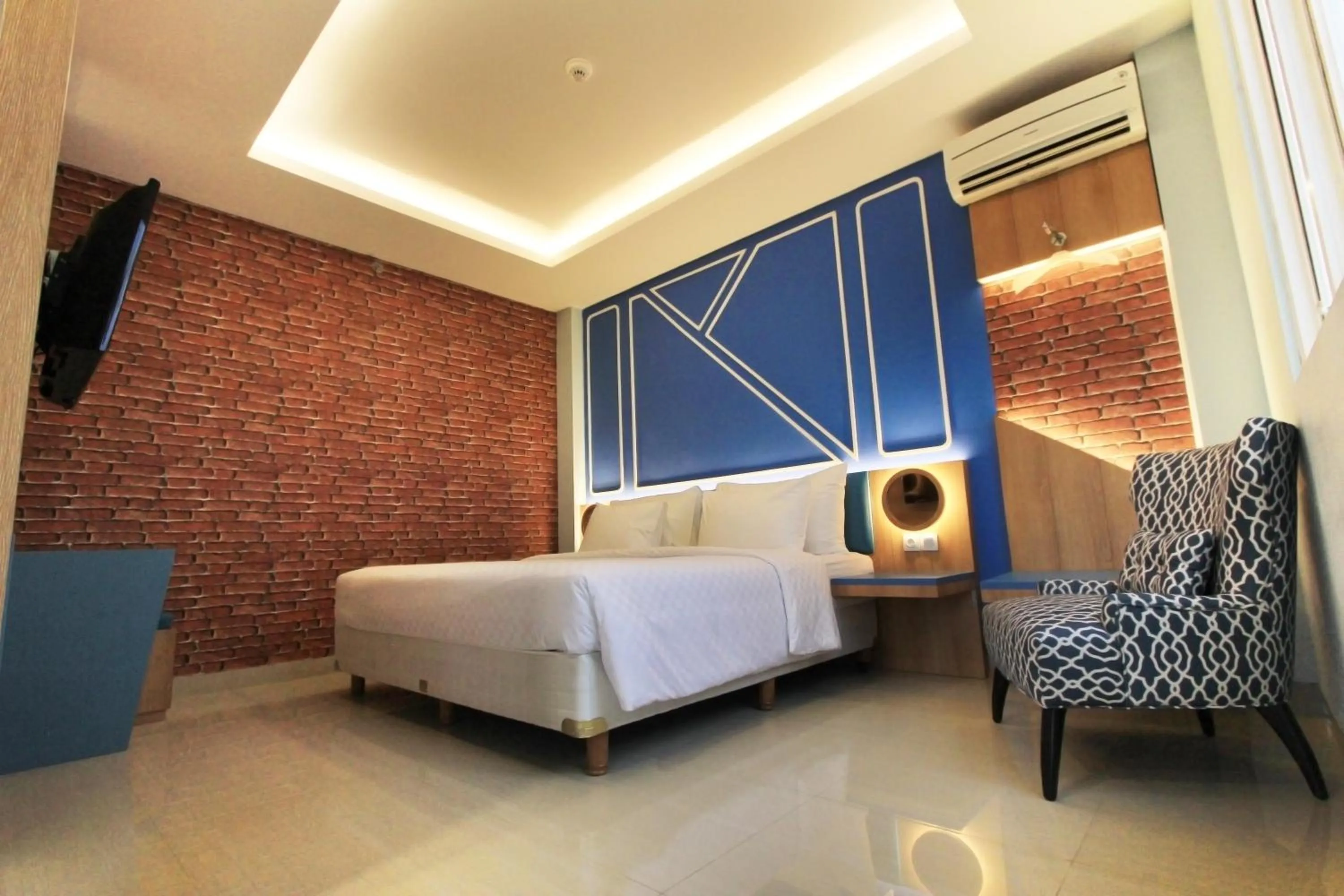 Bedroom, Bed in Uniq Hotel