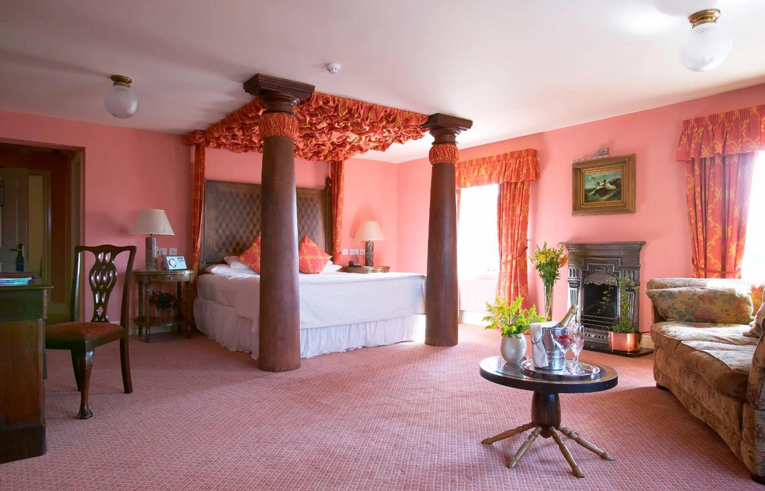 Photo of the whole room, Bed in Best Western Premier Doncaster Mount Pleasant Hotel