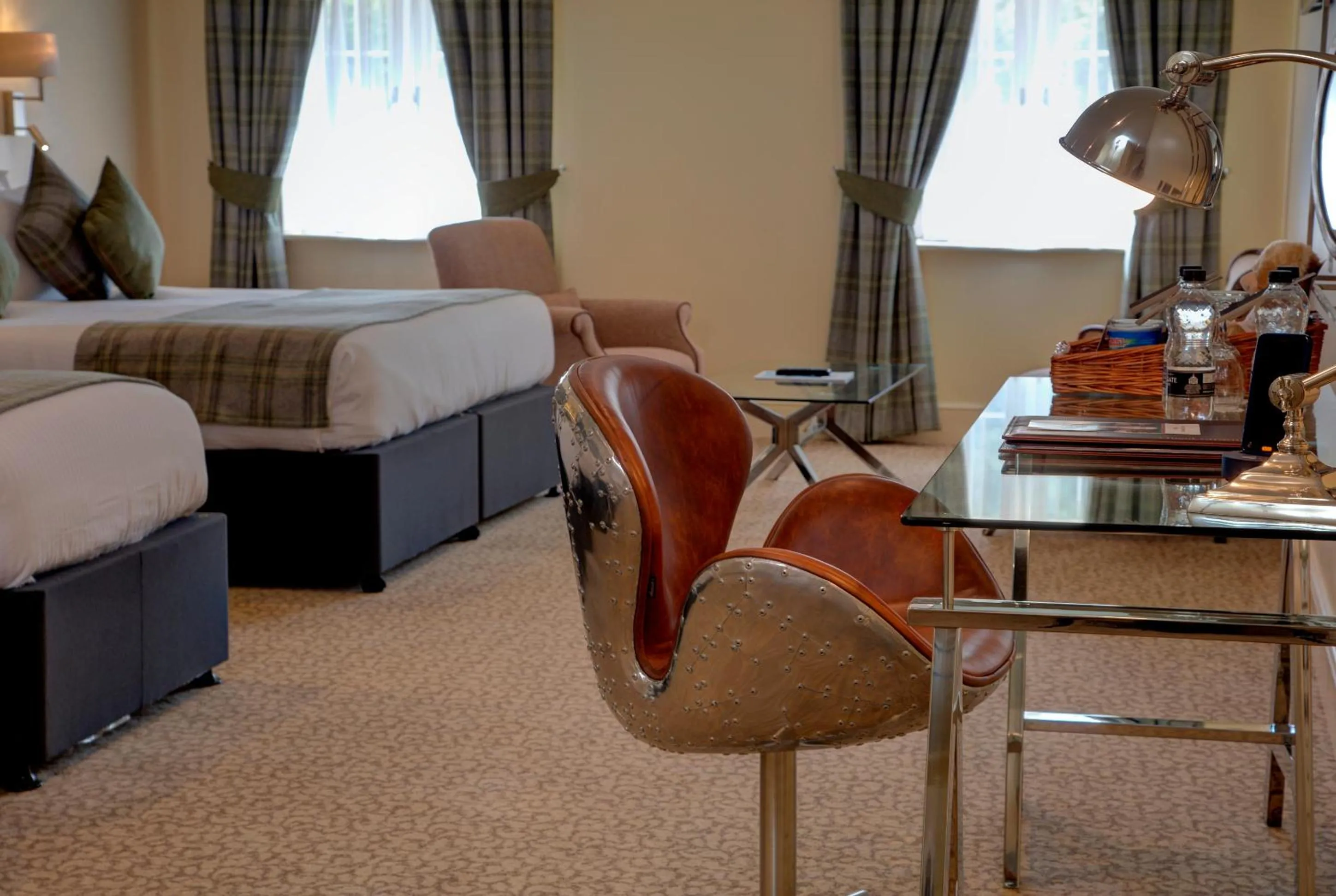 Seating area, Bed in Best Western Premier Doncaster Mount Pleasant Hotel