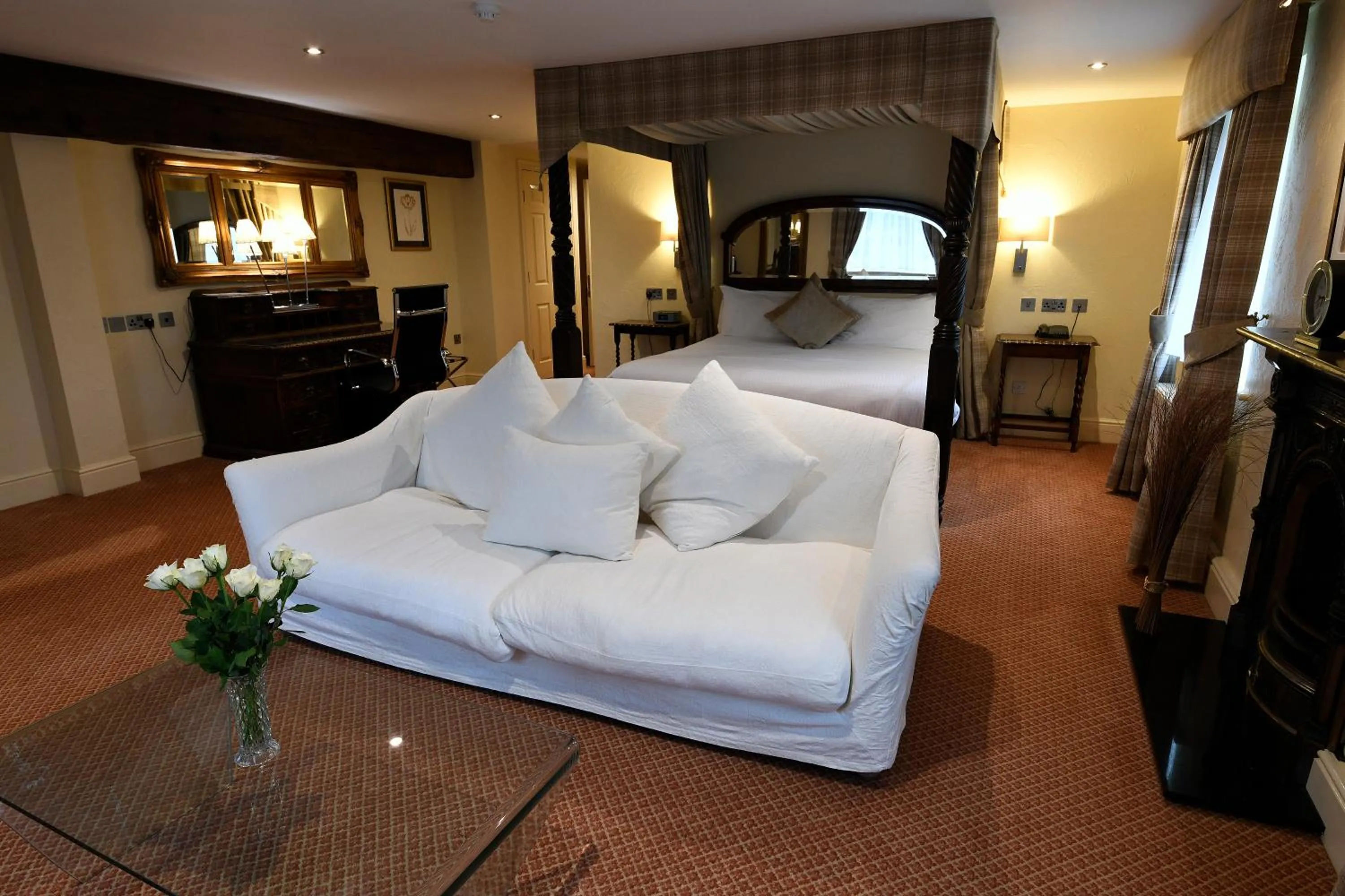 Bed in Best Western Premier Doncaster Mount Pleasant Hotel