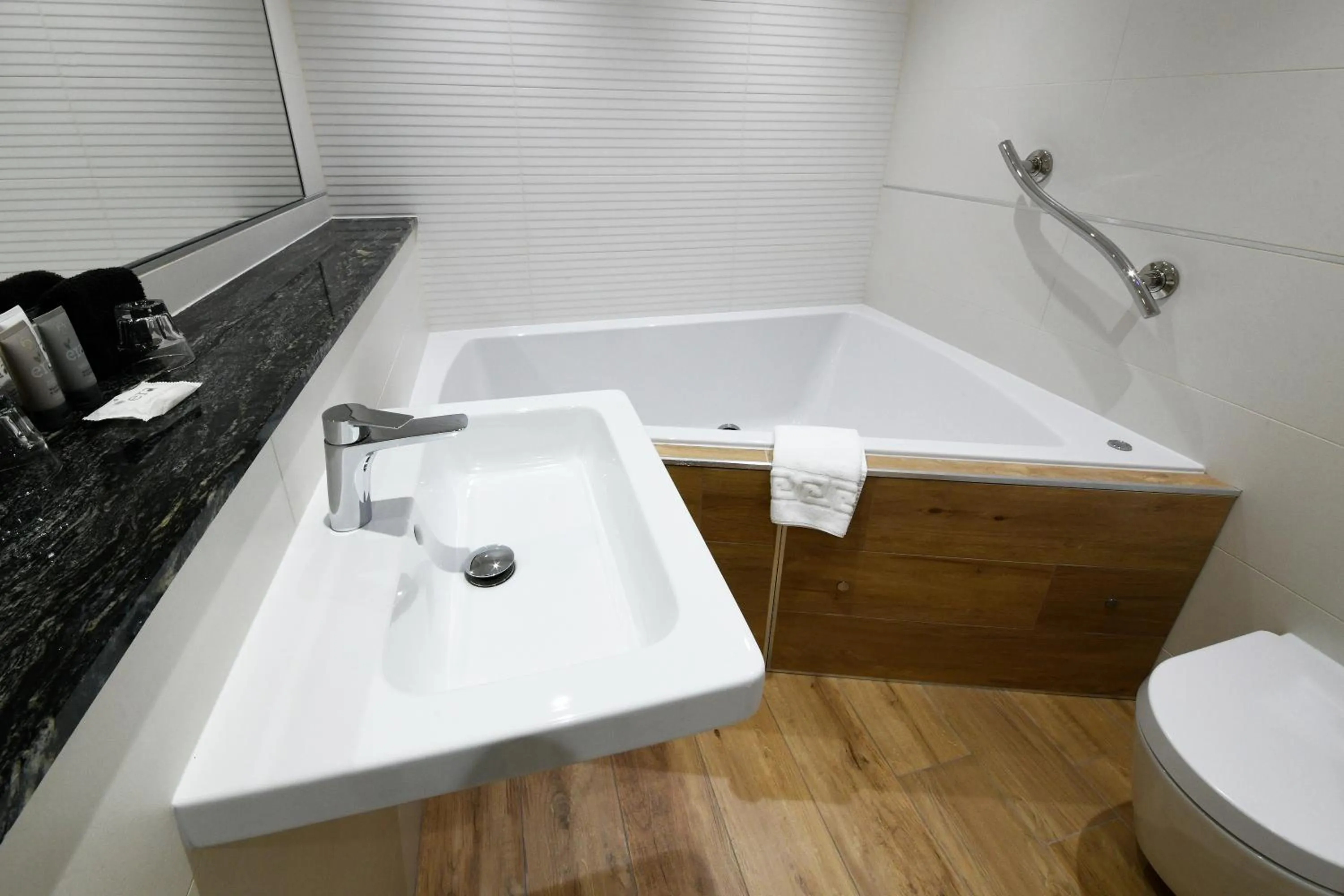 Bathroom in Best Western Premier Doncaster Mount Pleasant Hotel