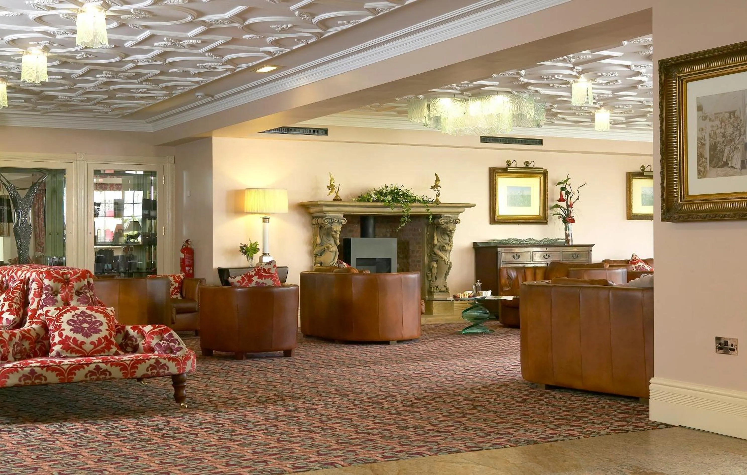 Lobby or reception in Best Western Premier Doncaster Mount Pleasant Hotel