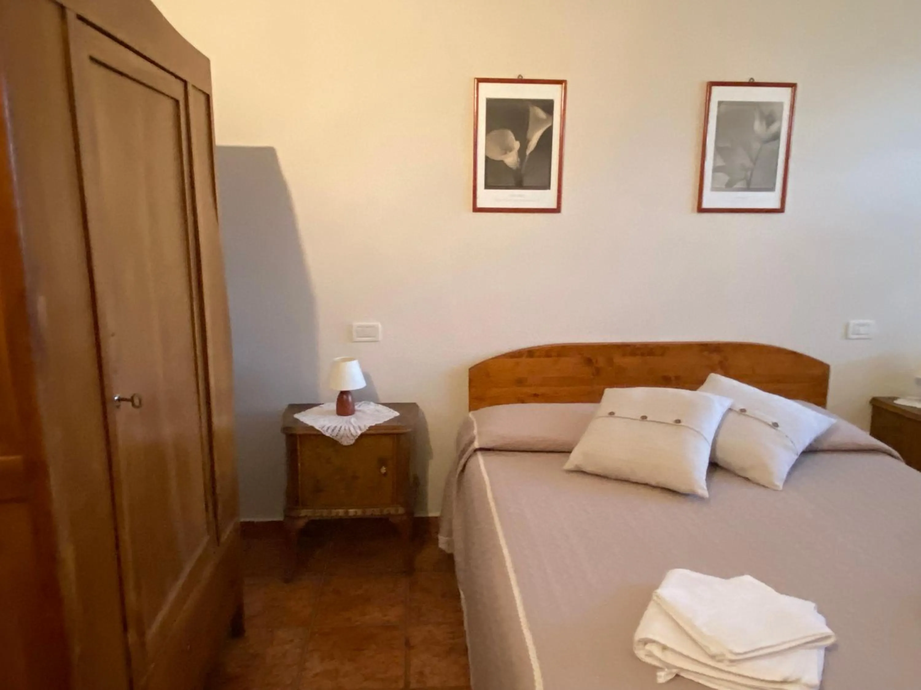 Photo of the whole room, Bed in Osteria Locanda Dalla Lina
