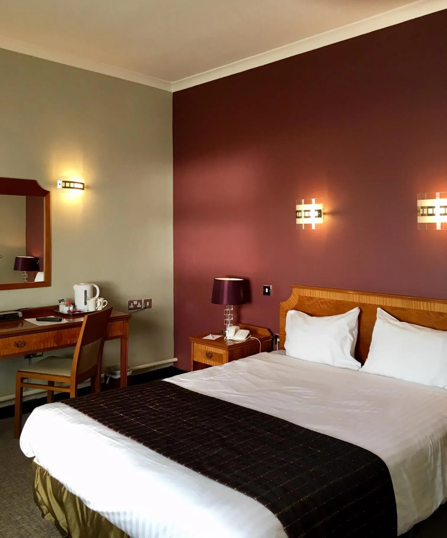 Bedroom, Bed in Best Western Aberavon Beach Hotel