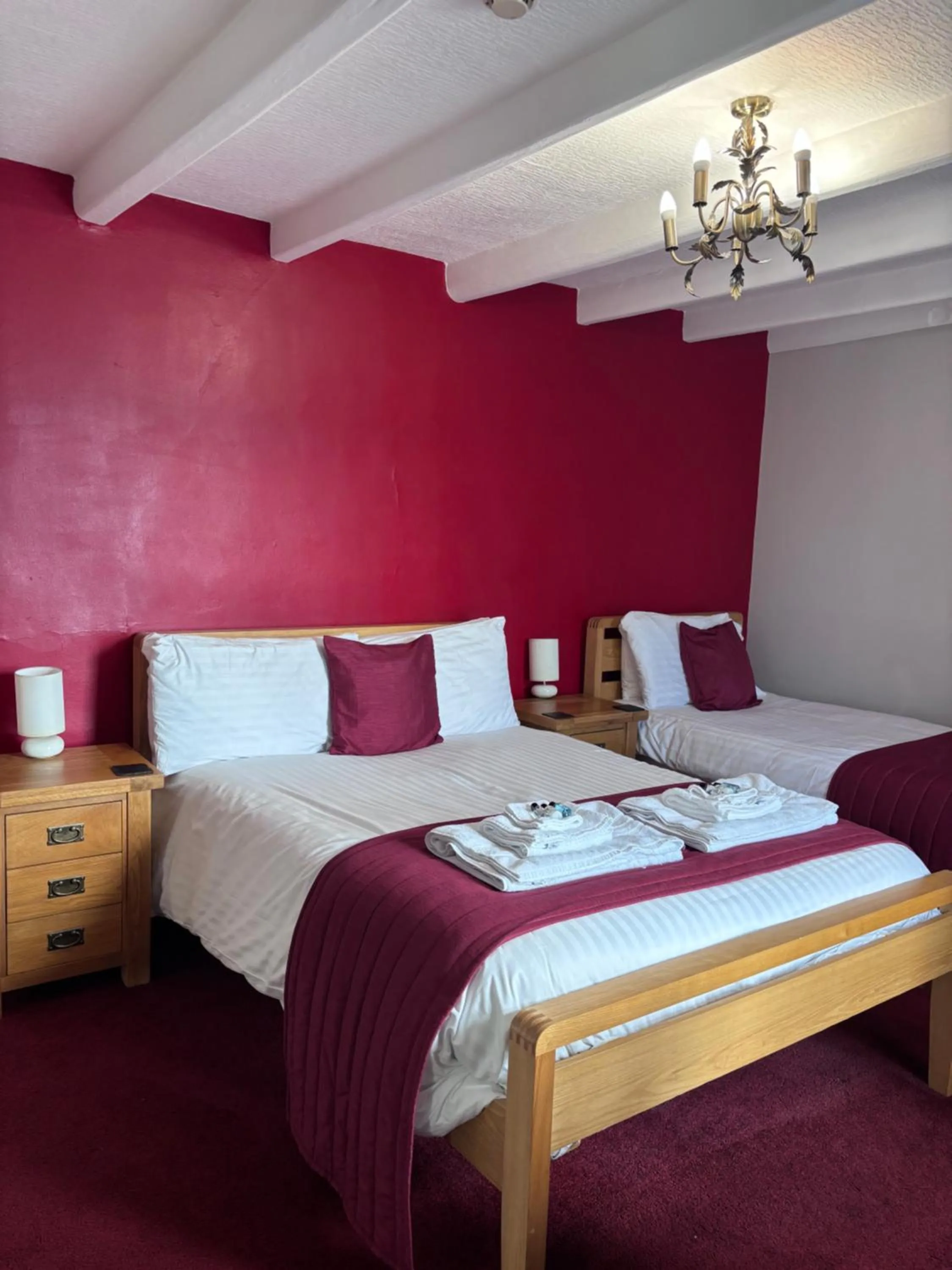 Bed in Three Wheat Heads