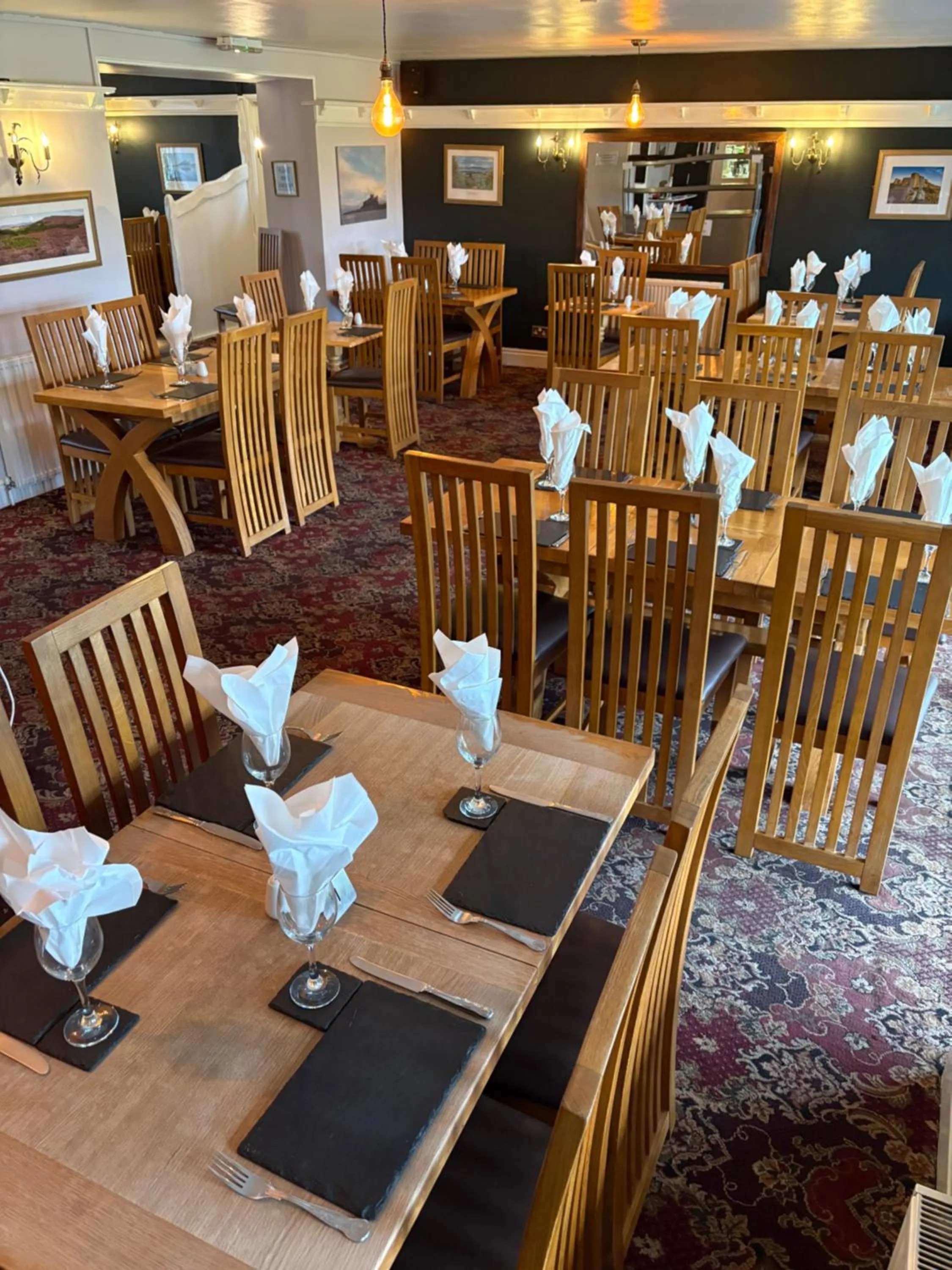 Restaurant/places to eat in Three Wheat Heads