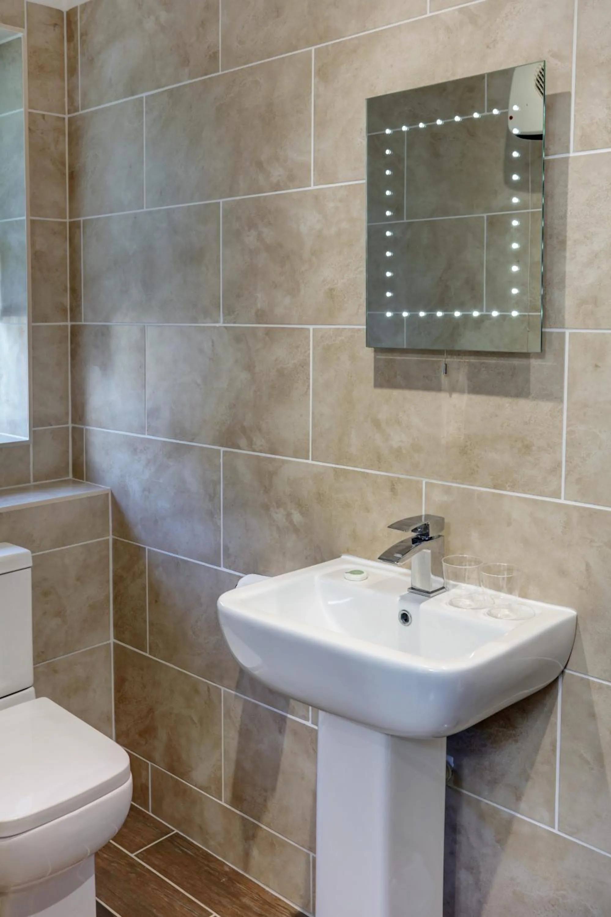 Bathroom in Best Western Claydon Hotel