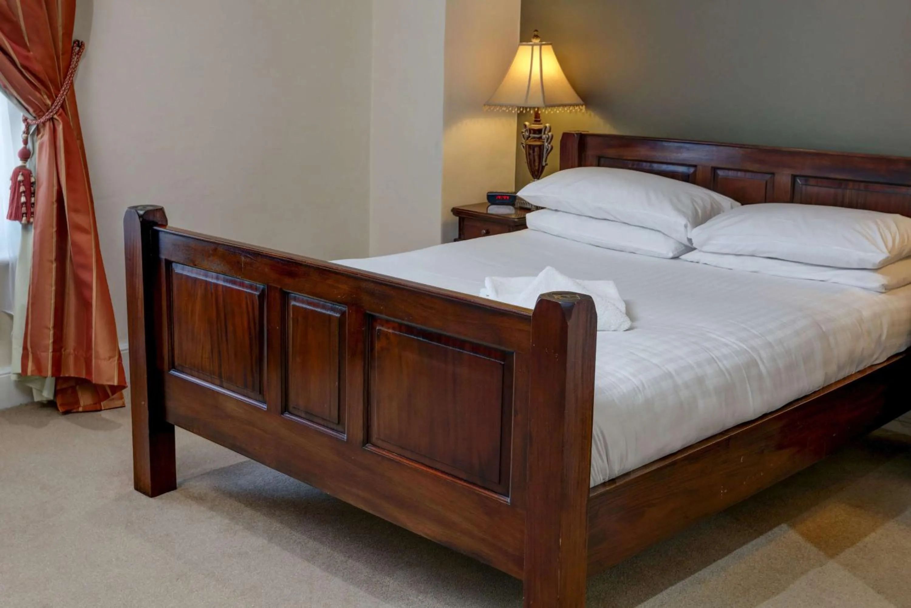 Bed in Best Western Claydon Hotel