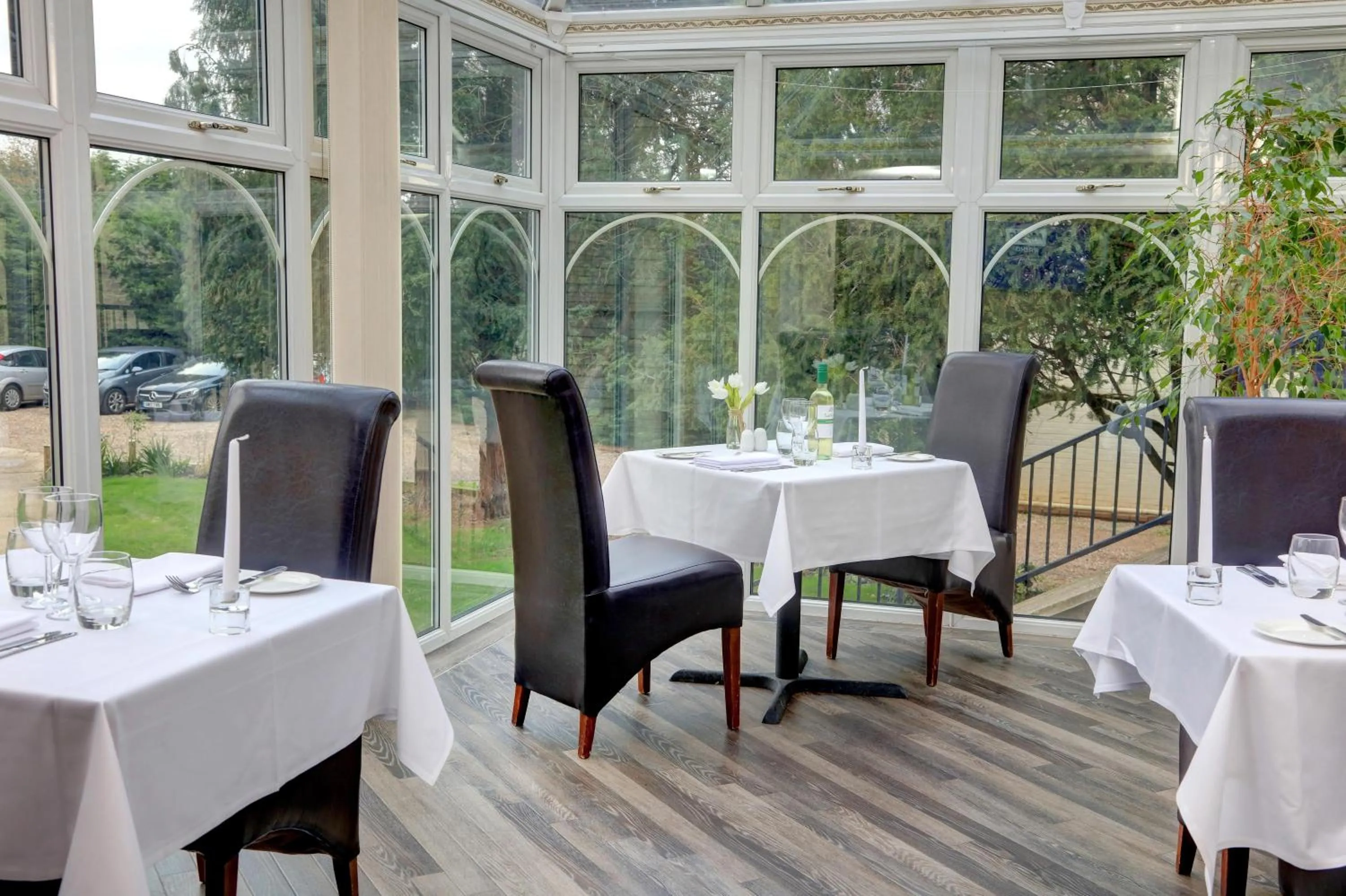 Restaurant/places to eat in Best Western Claydon Hotel