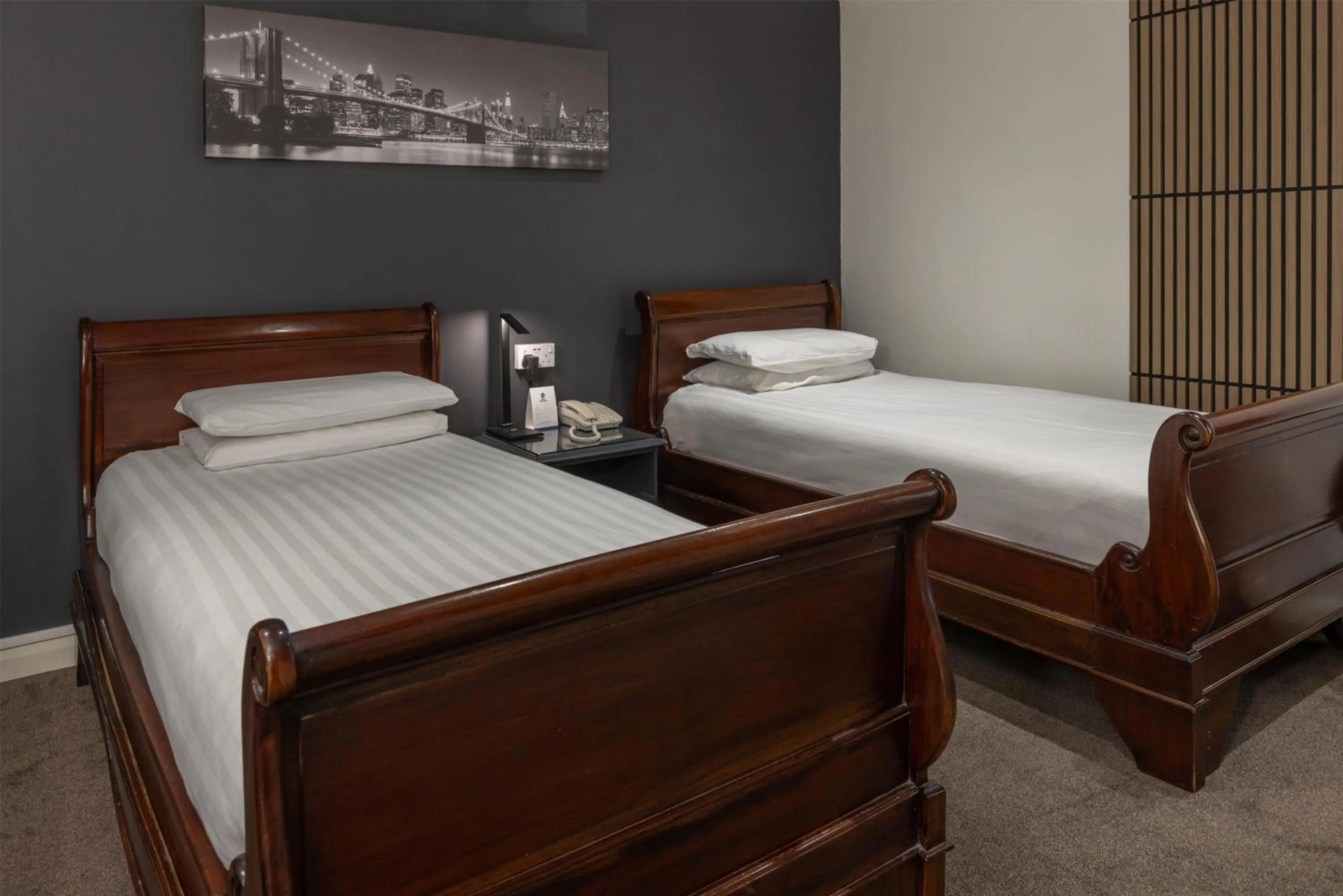 Bedroom, Bed in Best Western Claydon Hotel