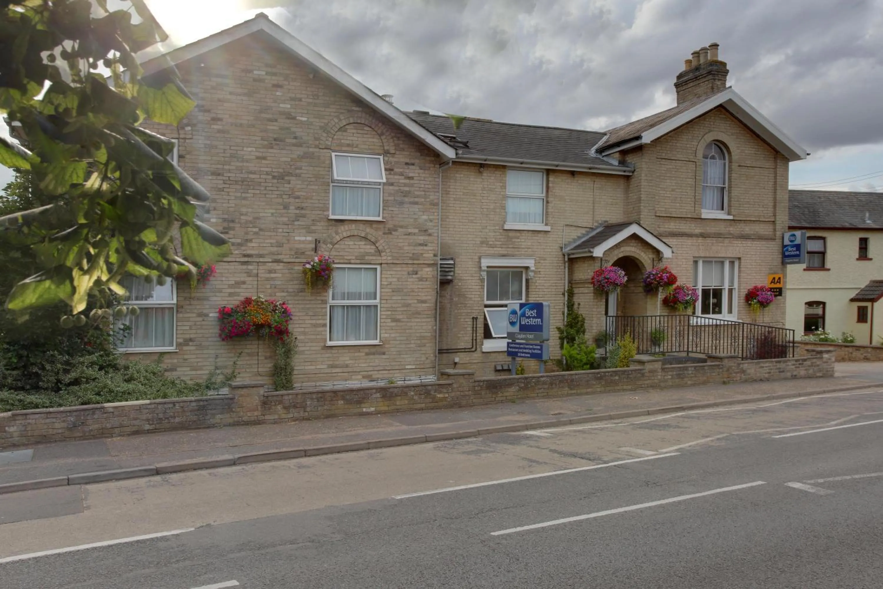 Property building in Best Western Claydon Hotel