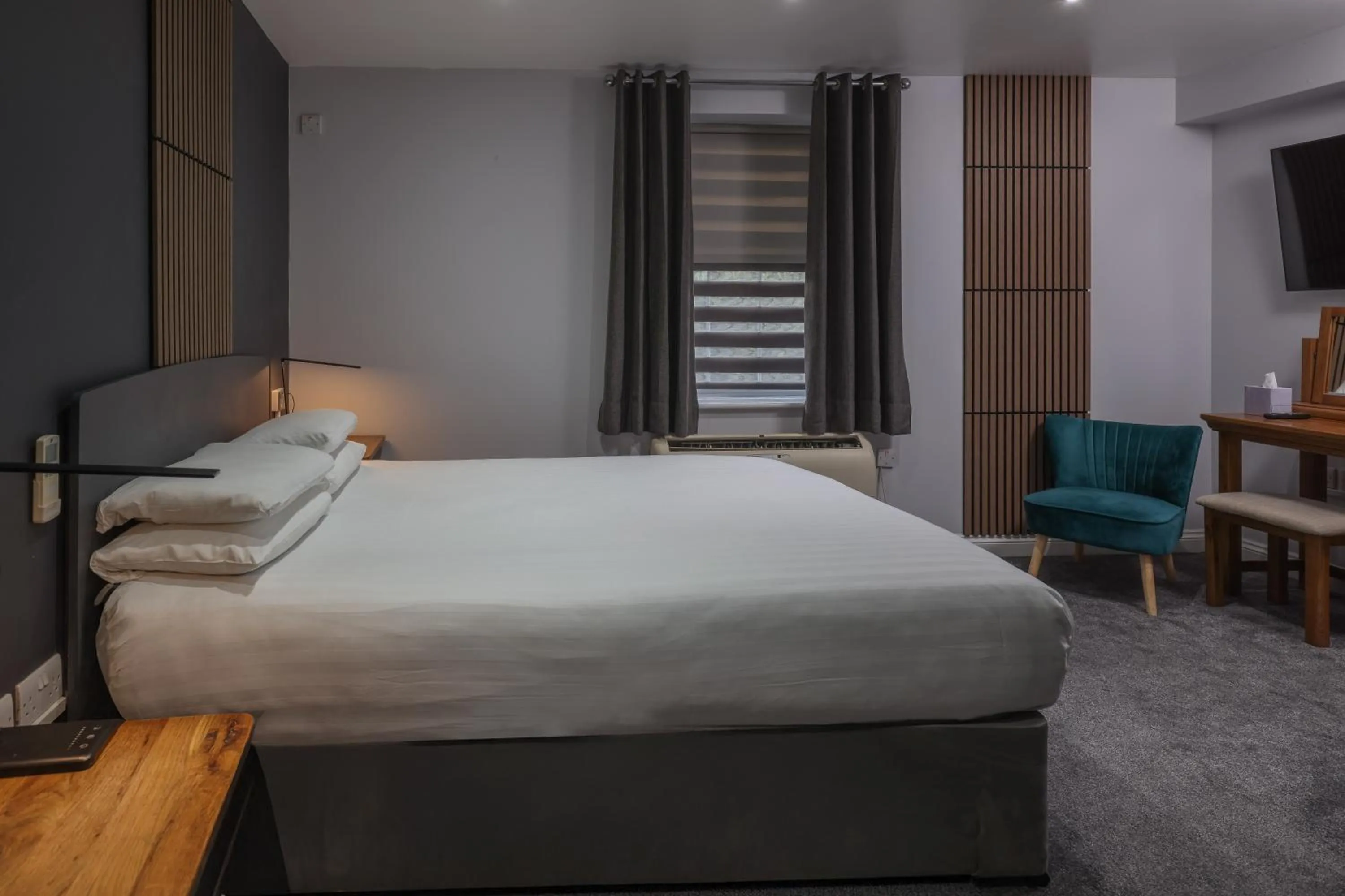 Bed in Best Western Claydon Hotel