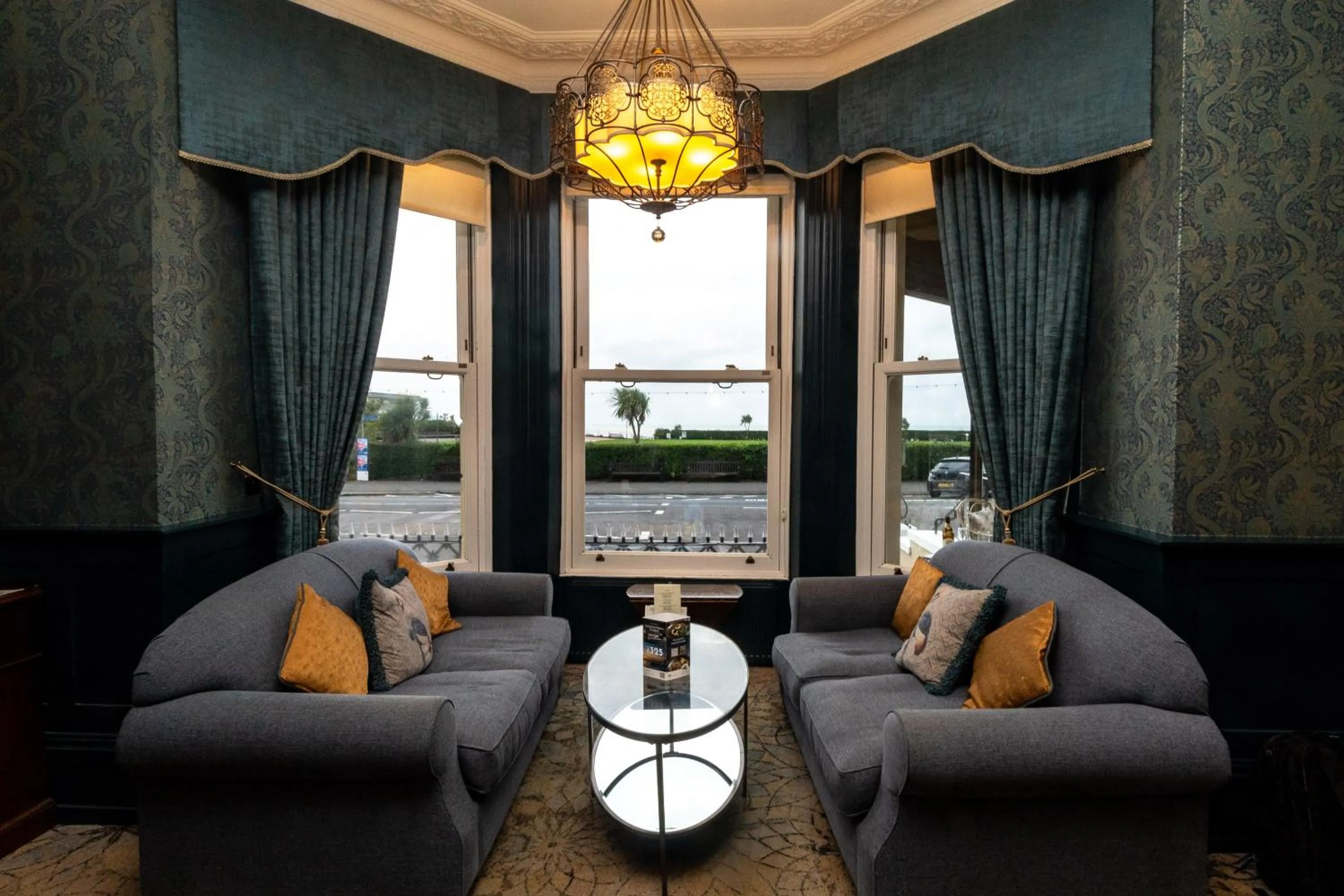 Lounge or bar in The Lansdowne, Eastbourne