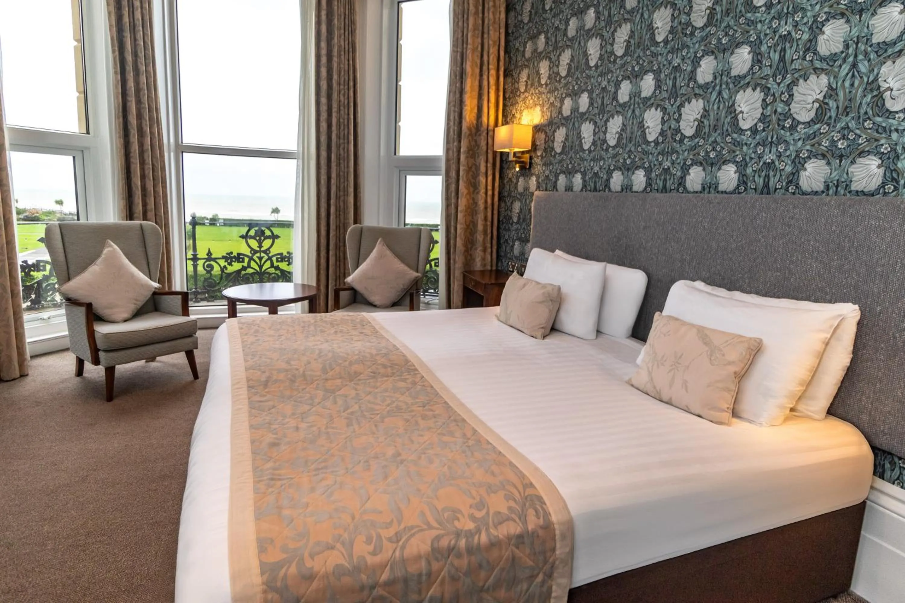 Bed in The Lansdowne, Eastbourne