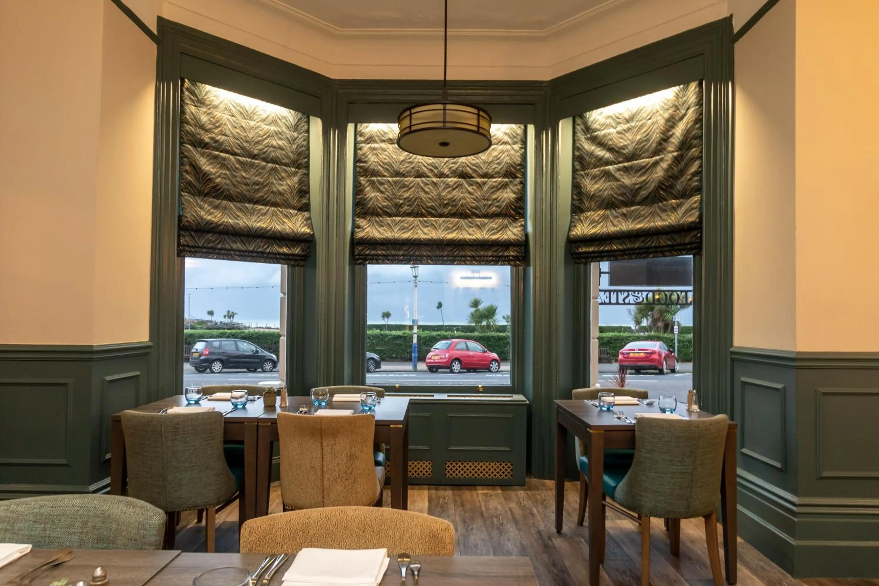 Restaurant/places to eat in The Lansdowne, Eastbourne