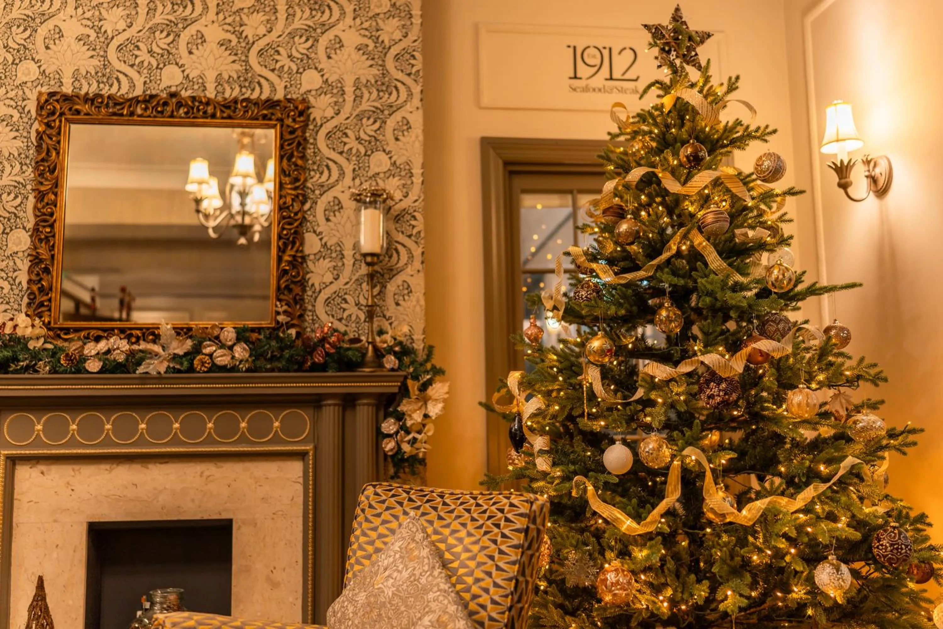 Entertainment in The Lansdowne, Eastbourne