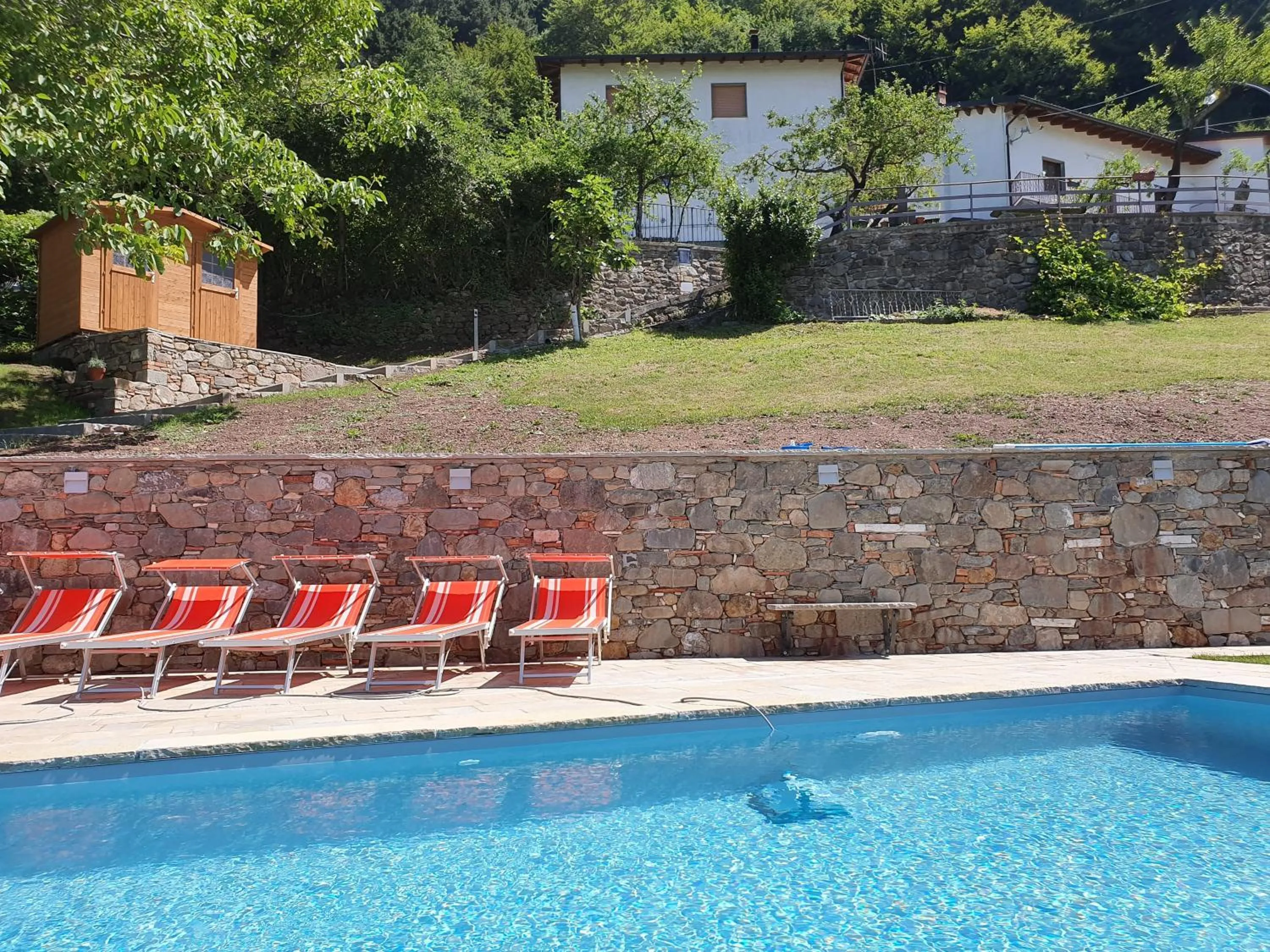 Swimming pool in B&B La Bredia