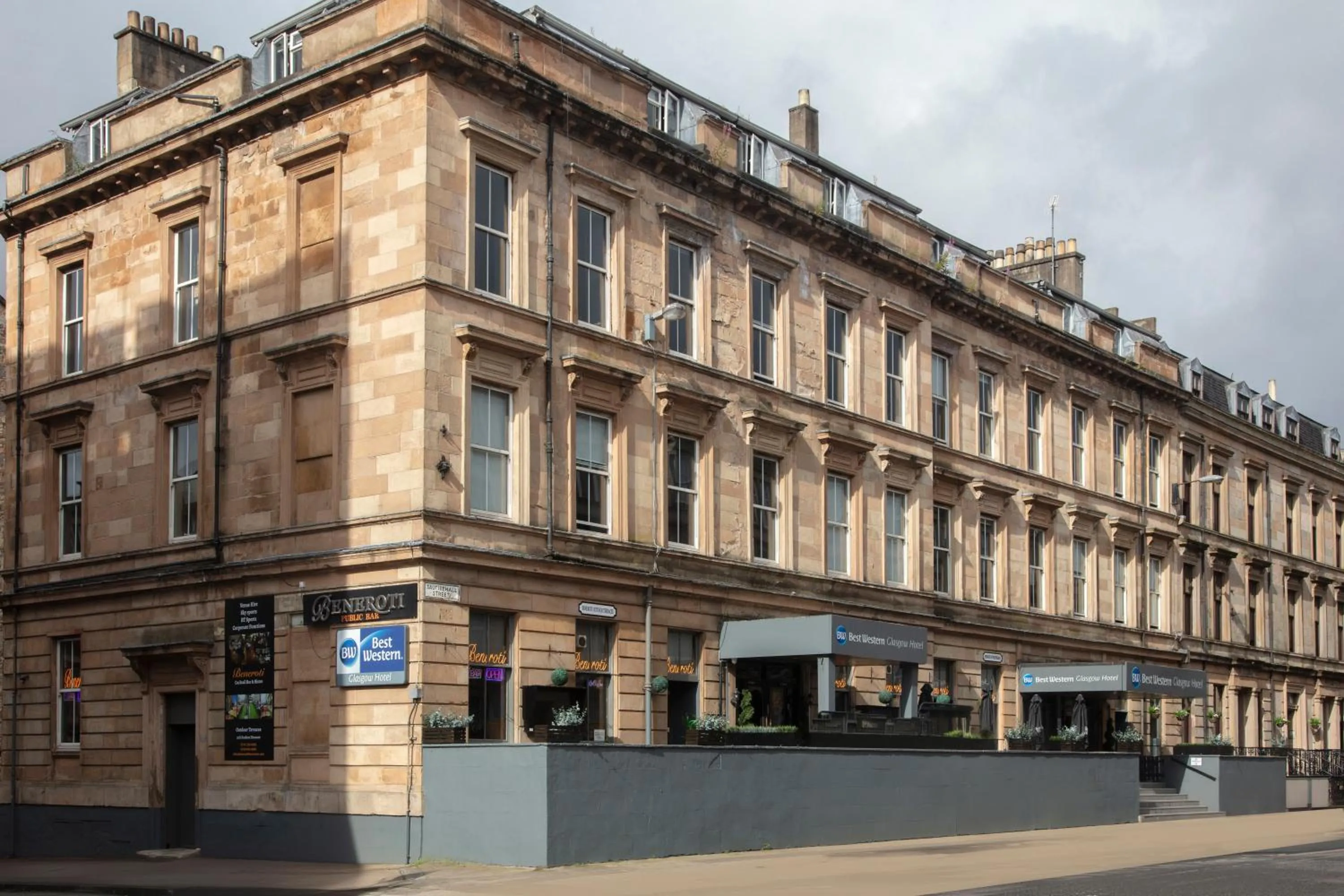 Property building in Best Western Glasgow Hotel
