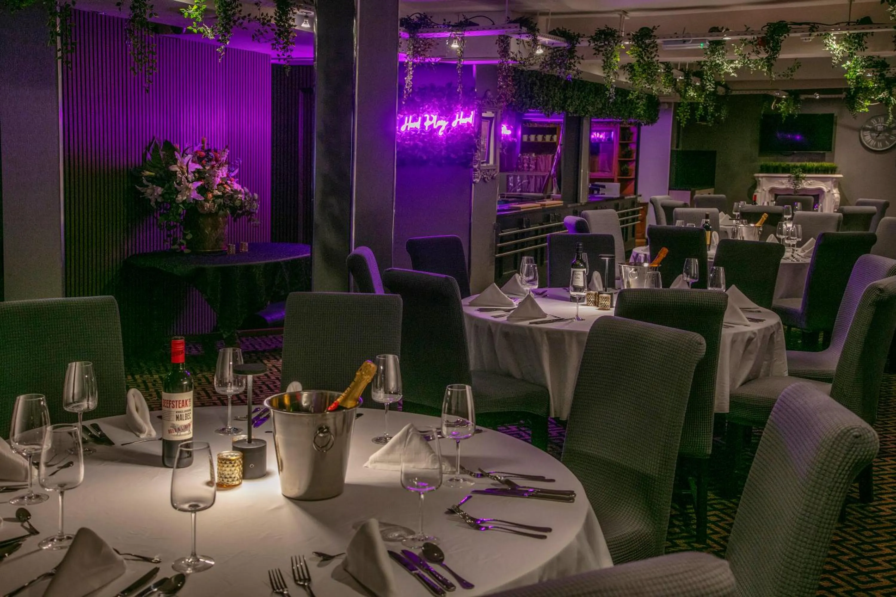 Restaurant/places to eat in Best Western Glasgow Hotel