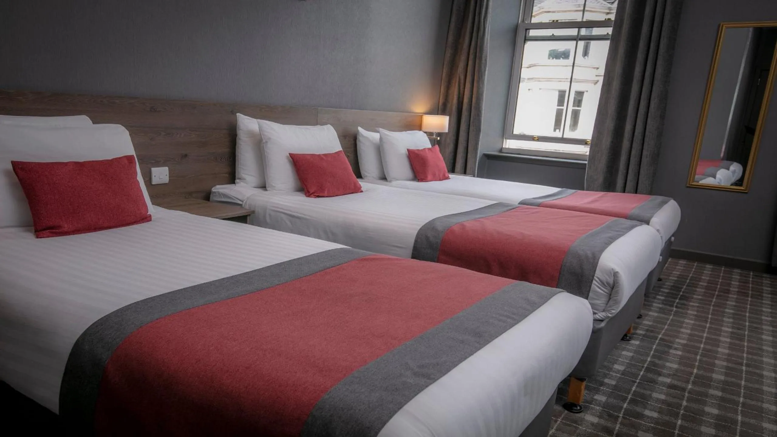 Bedroom, Bed in Best Western Glasgow Hotel