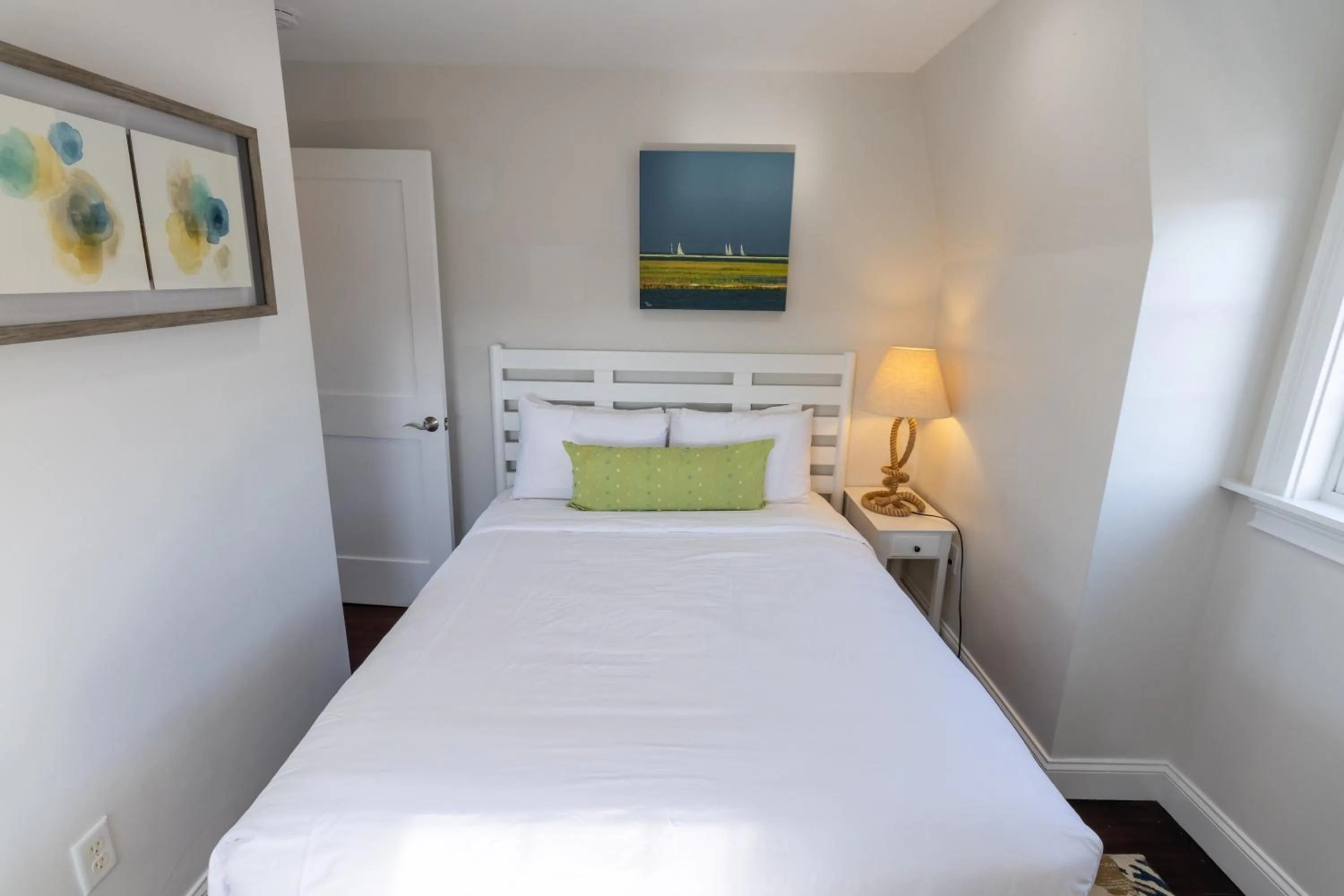 Bed in The Newport Lofts - 617 Thames Street