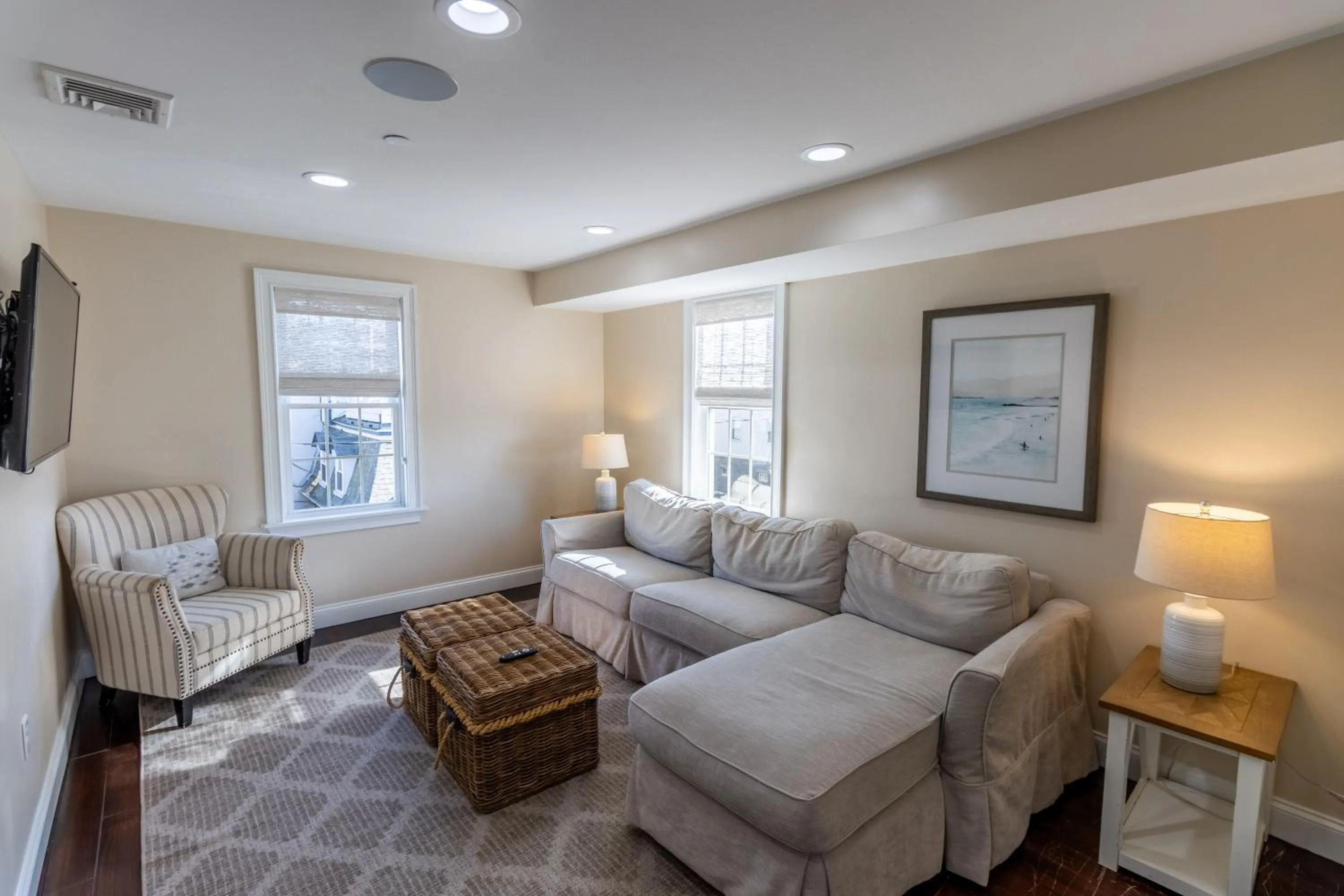 The Newport Lofts - 617 Thames Street