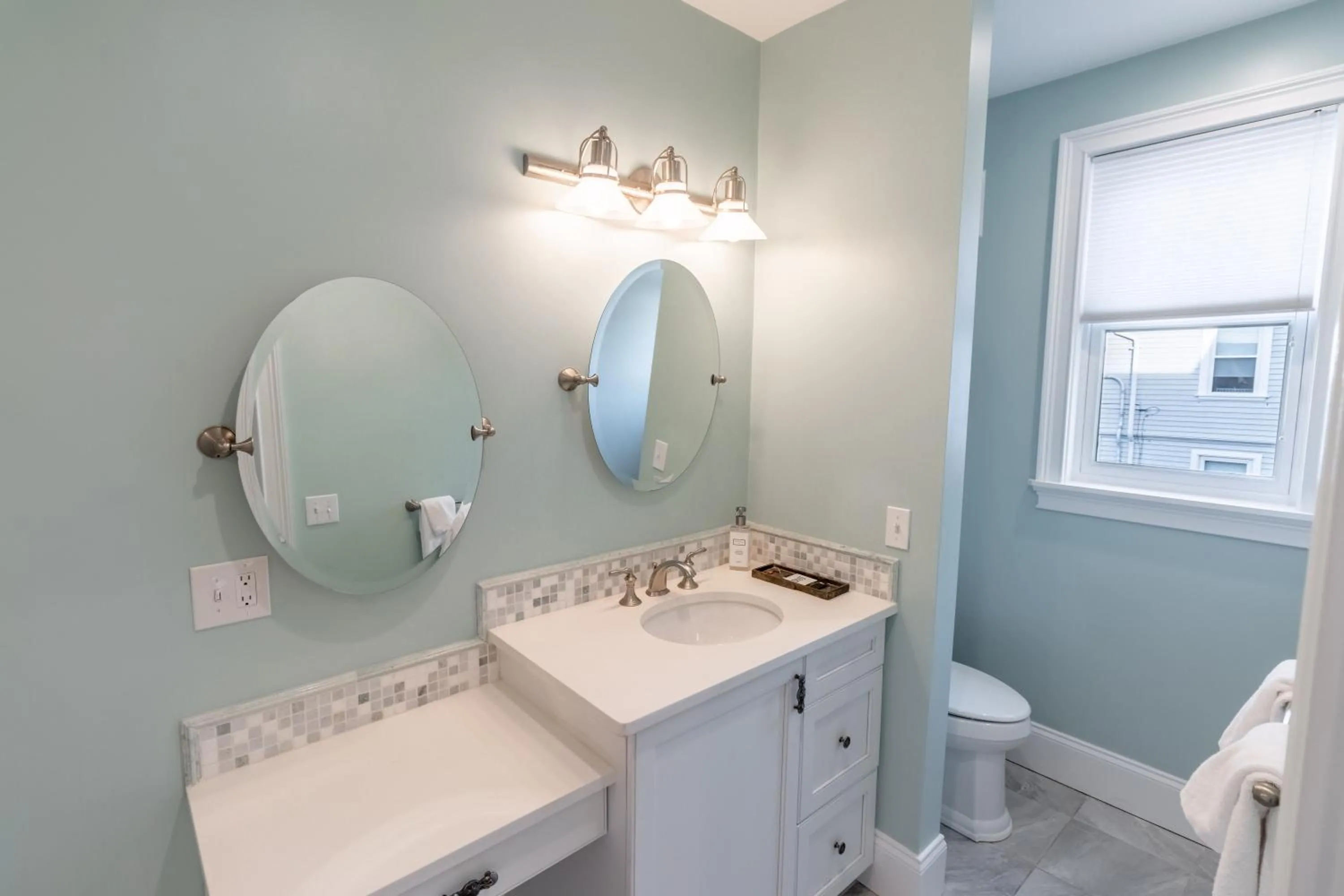 The Newport Lofts - 546 Thames Street