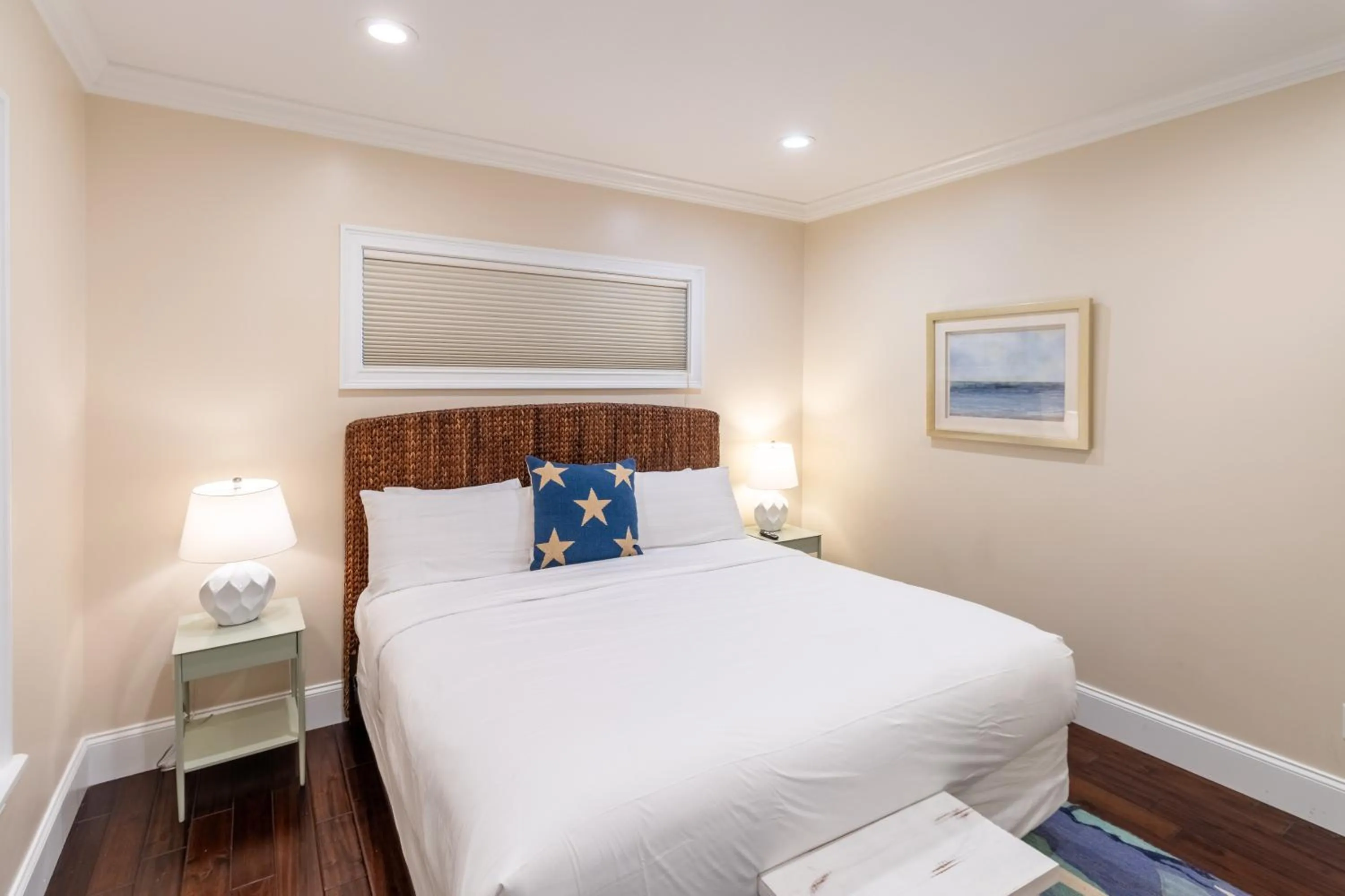 Bed in The Newport Lofts - 546 Thames Street